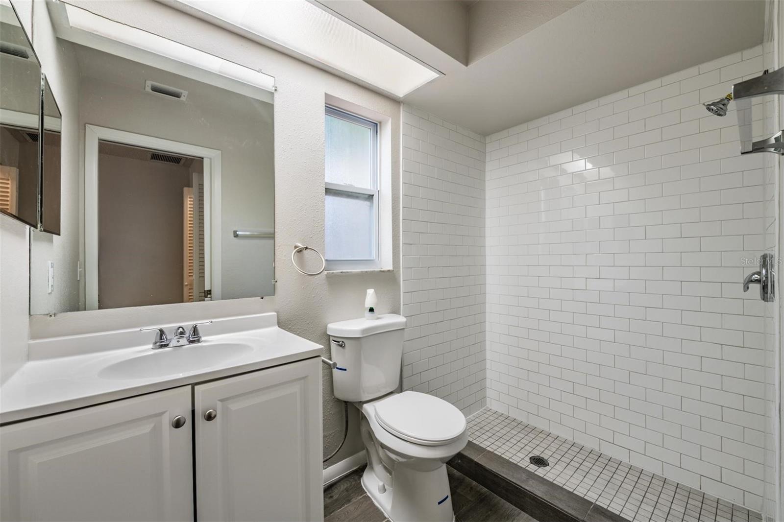 1124 DANNY DR — photo 23
