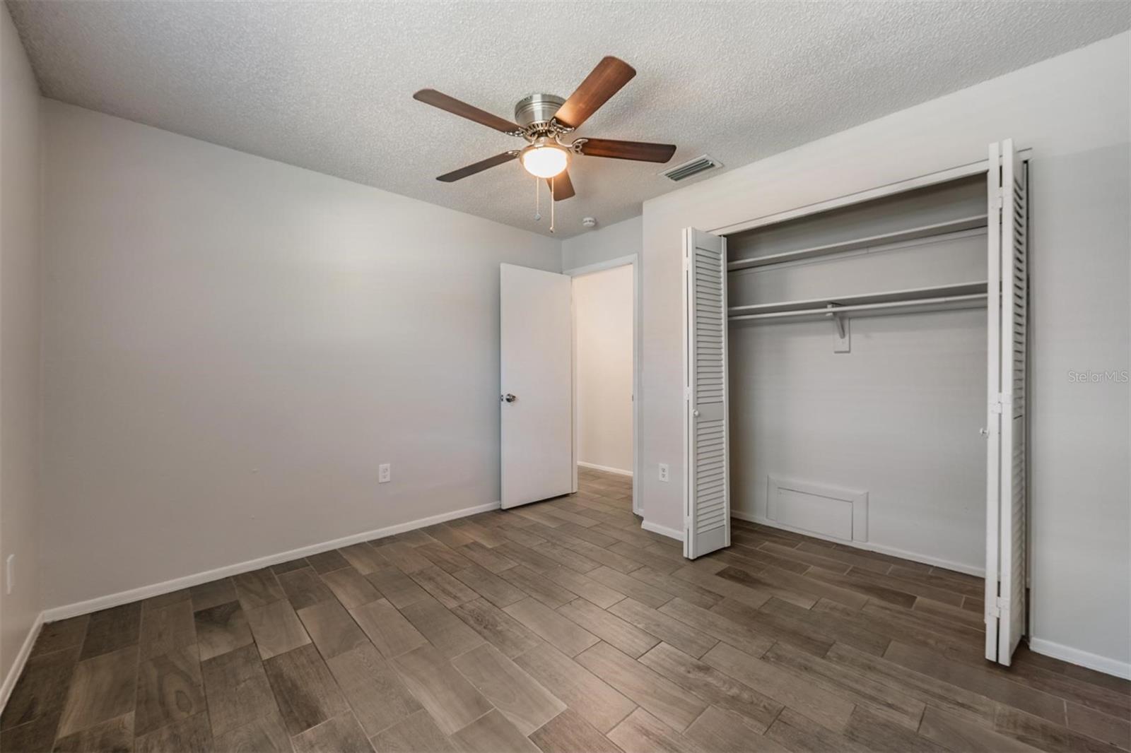 1124 DANNY DR — photo 26