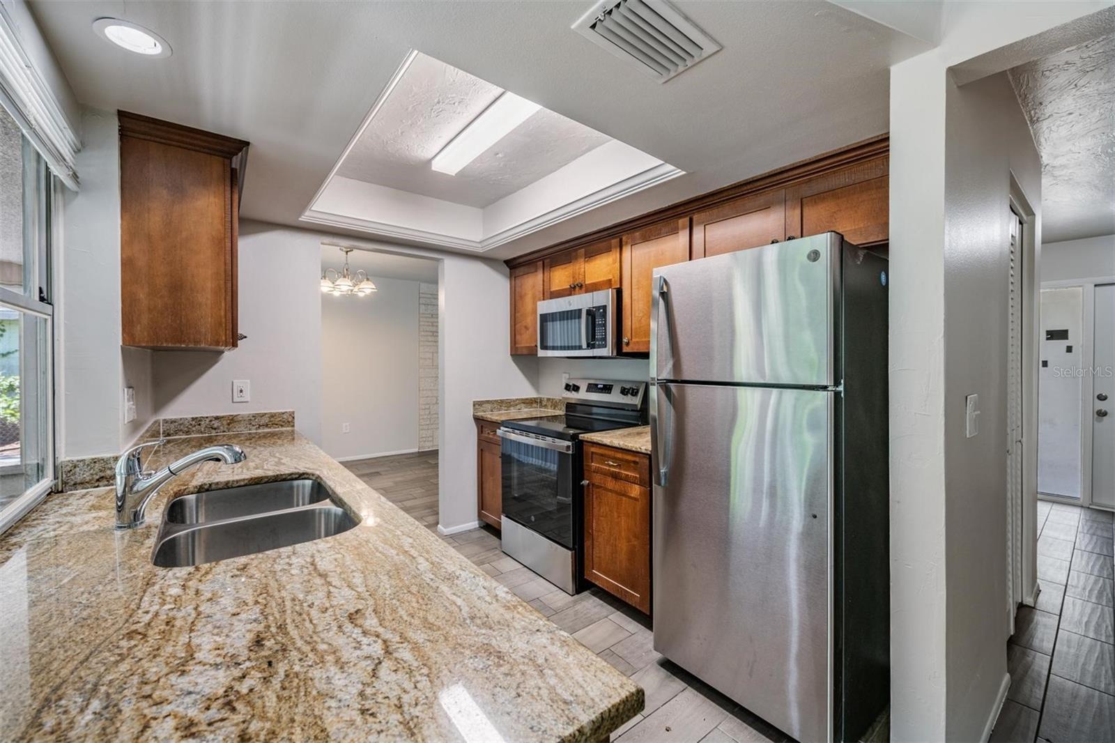 1124 DANNY DR — photo 14