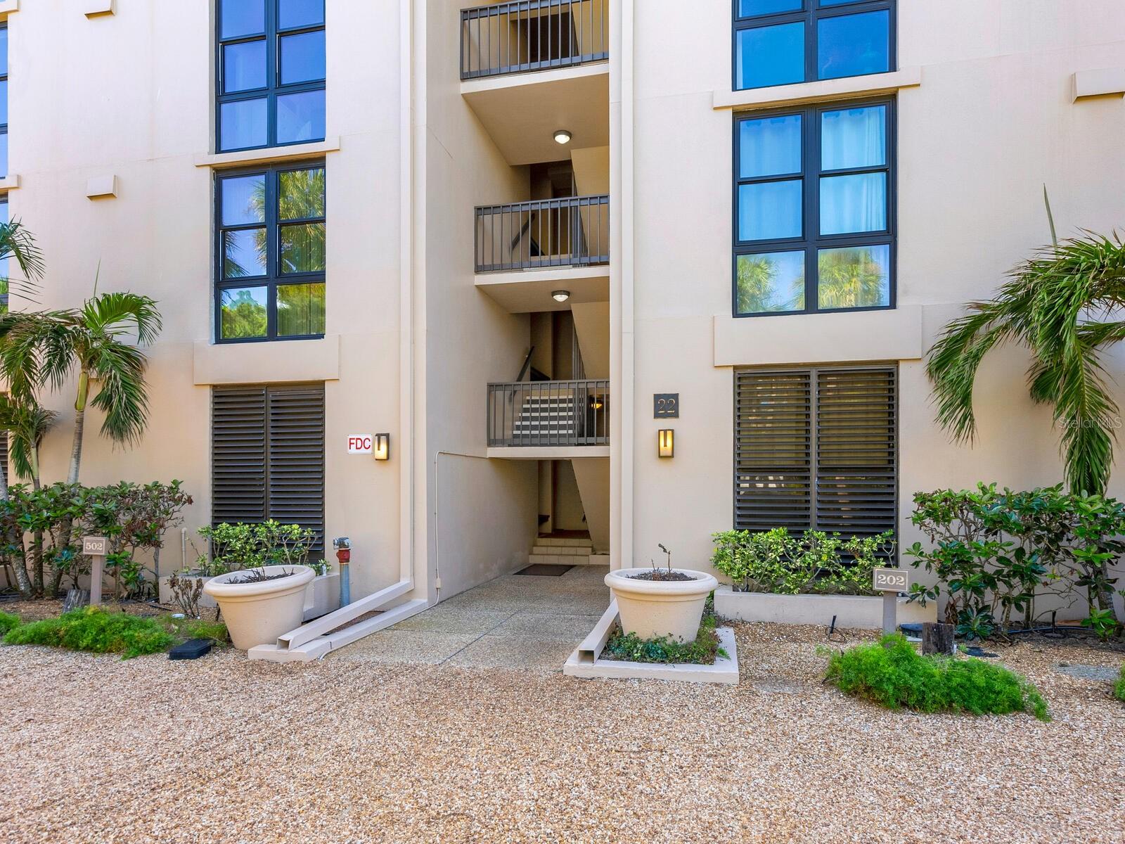 22 SANDY COVE RD #APT 203 — photo 3