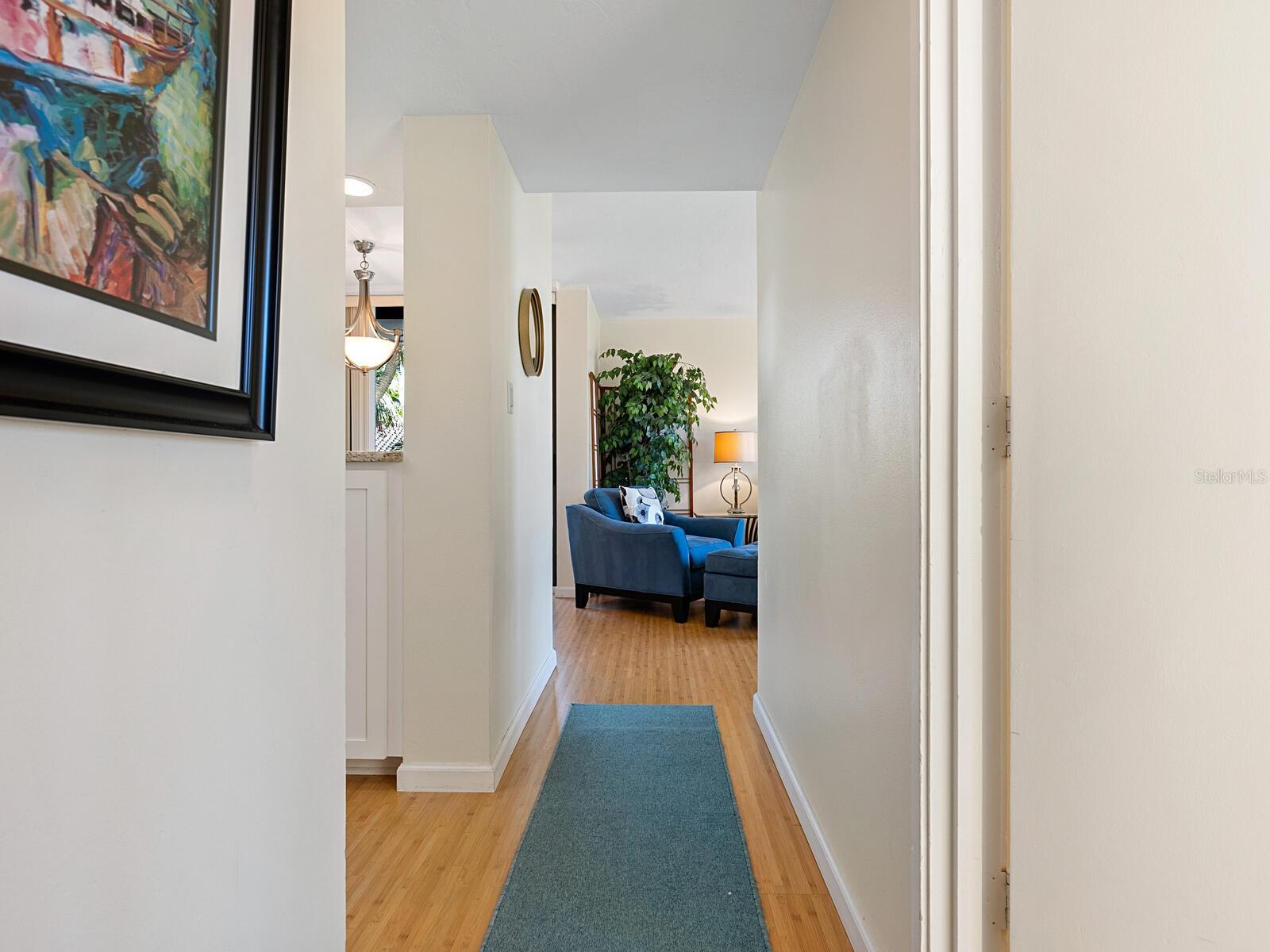 22 SANDY COVE RD #APT 203 — photo 4