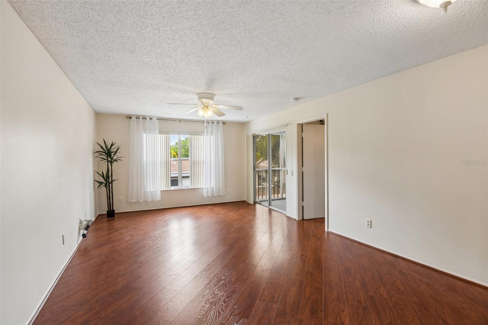 7713 HILLSIDE CT #204 — photo 4