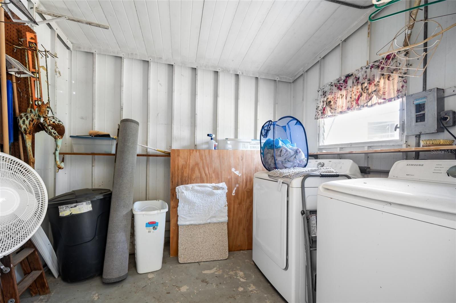 5751 HYACINTH RD — photo 23