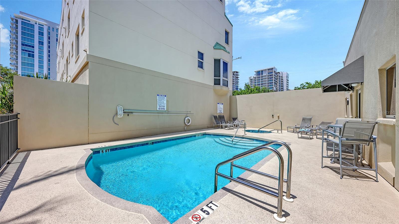 235 COCOANUT AVE #128E — photo 57