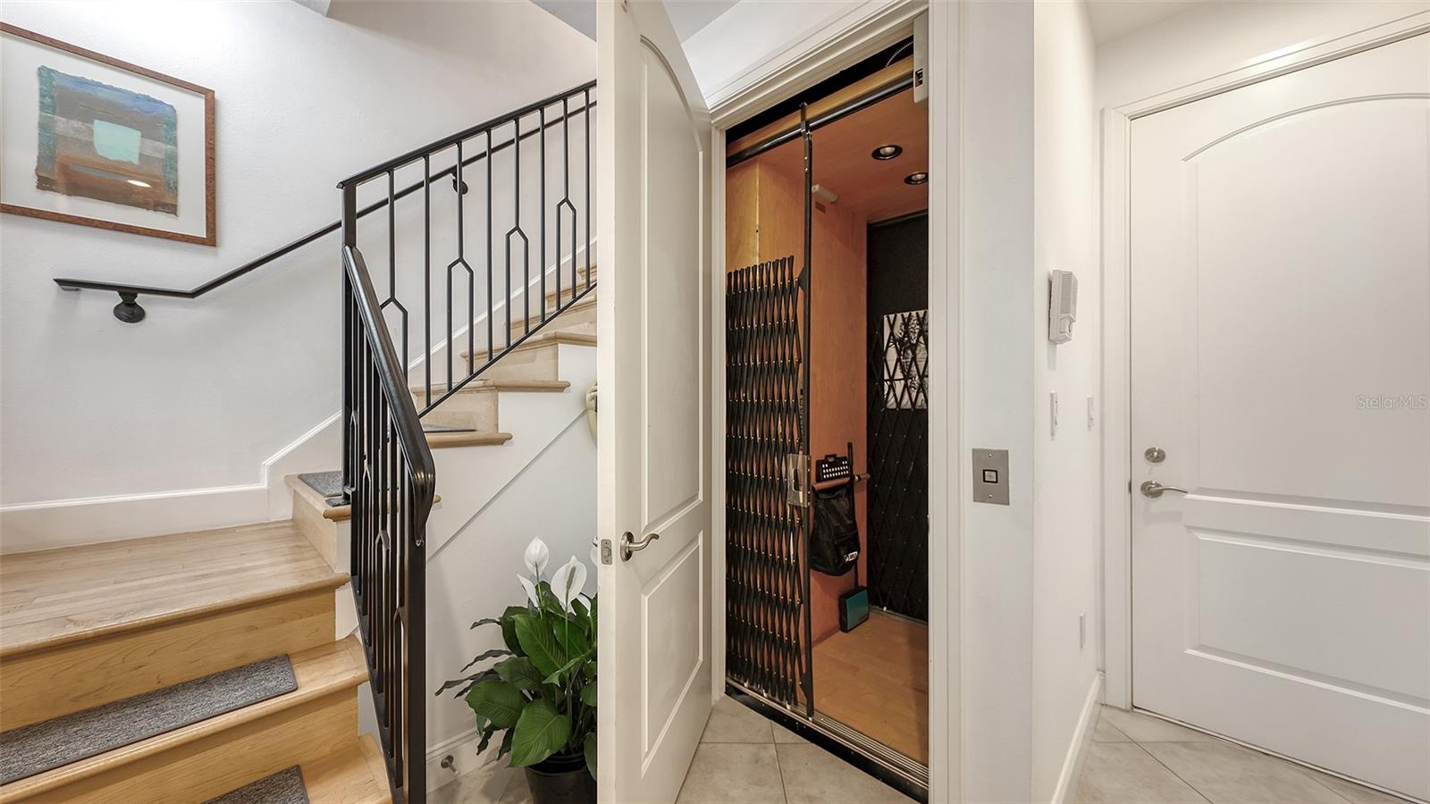 235 COCOANUT AVE #128E — photo 26