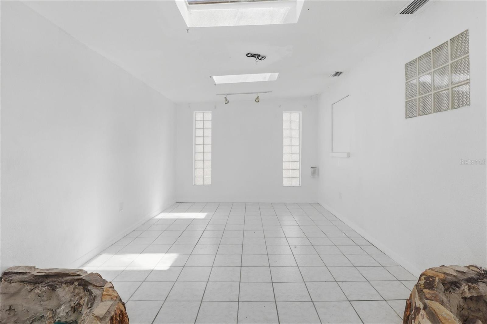 721 BAYSHORE DR — photo 22