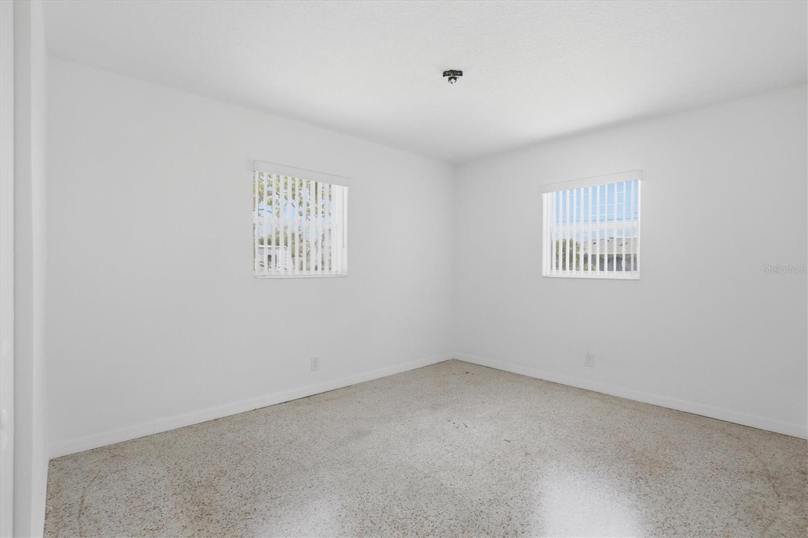721 BAYSHORE DR — photo 24
