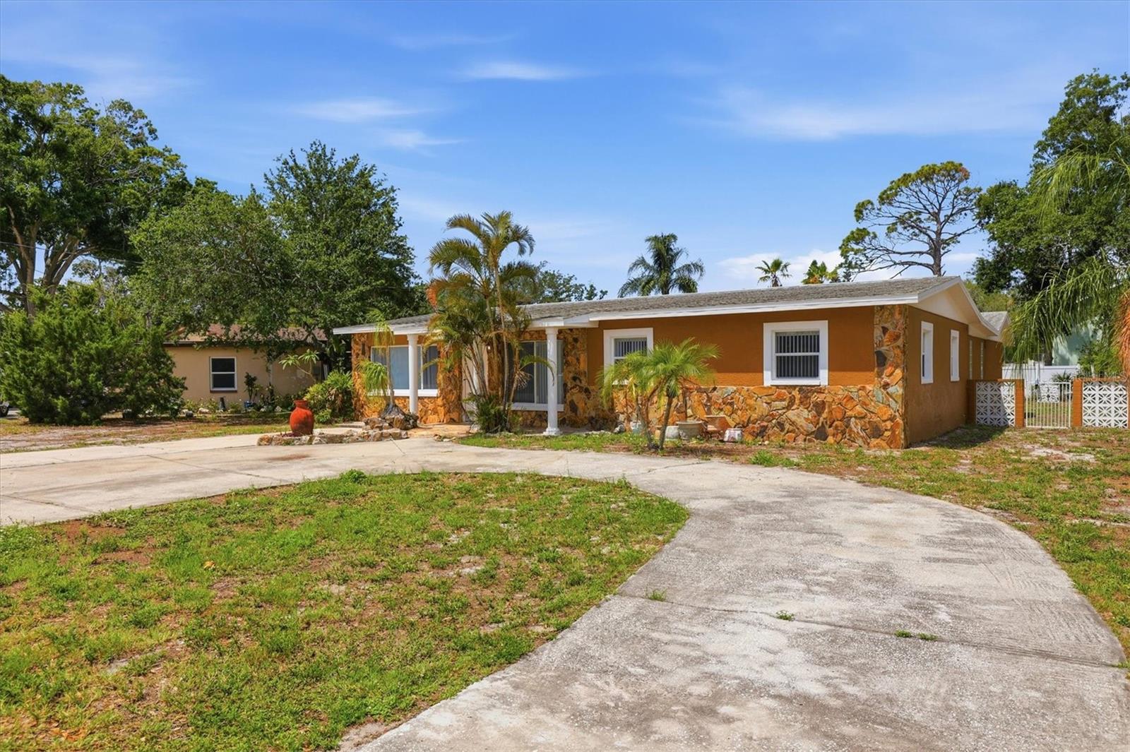 721 BAYSHORE DR — photo 3