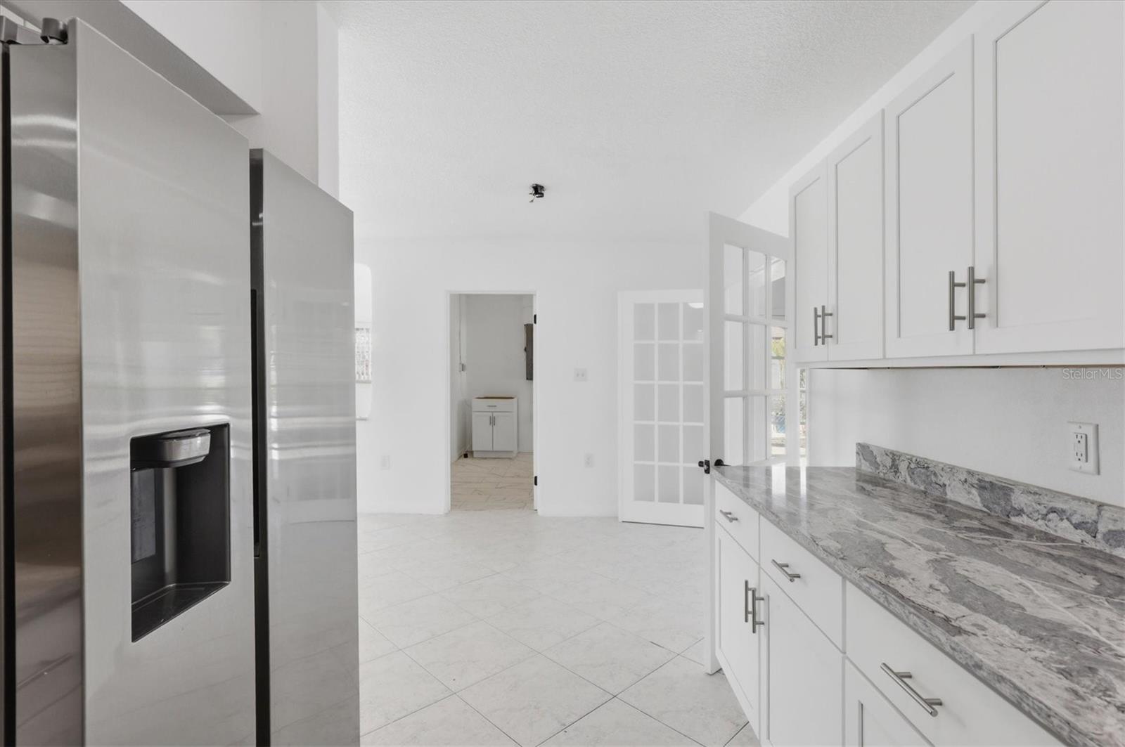 721 BAYSHORE DR — photo 19