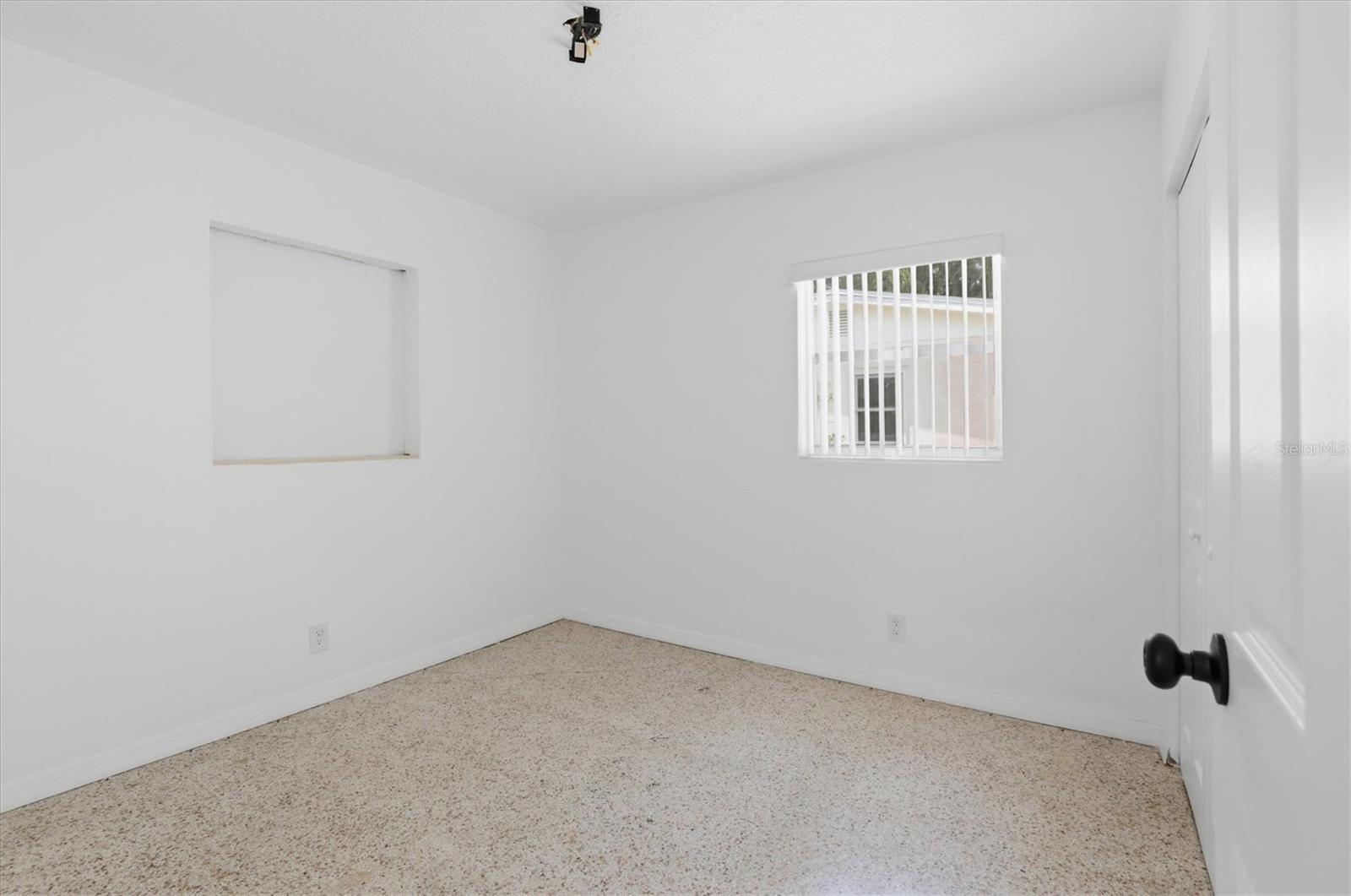 721 BAYSHORE DR — photo 26