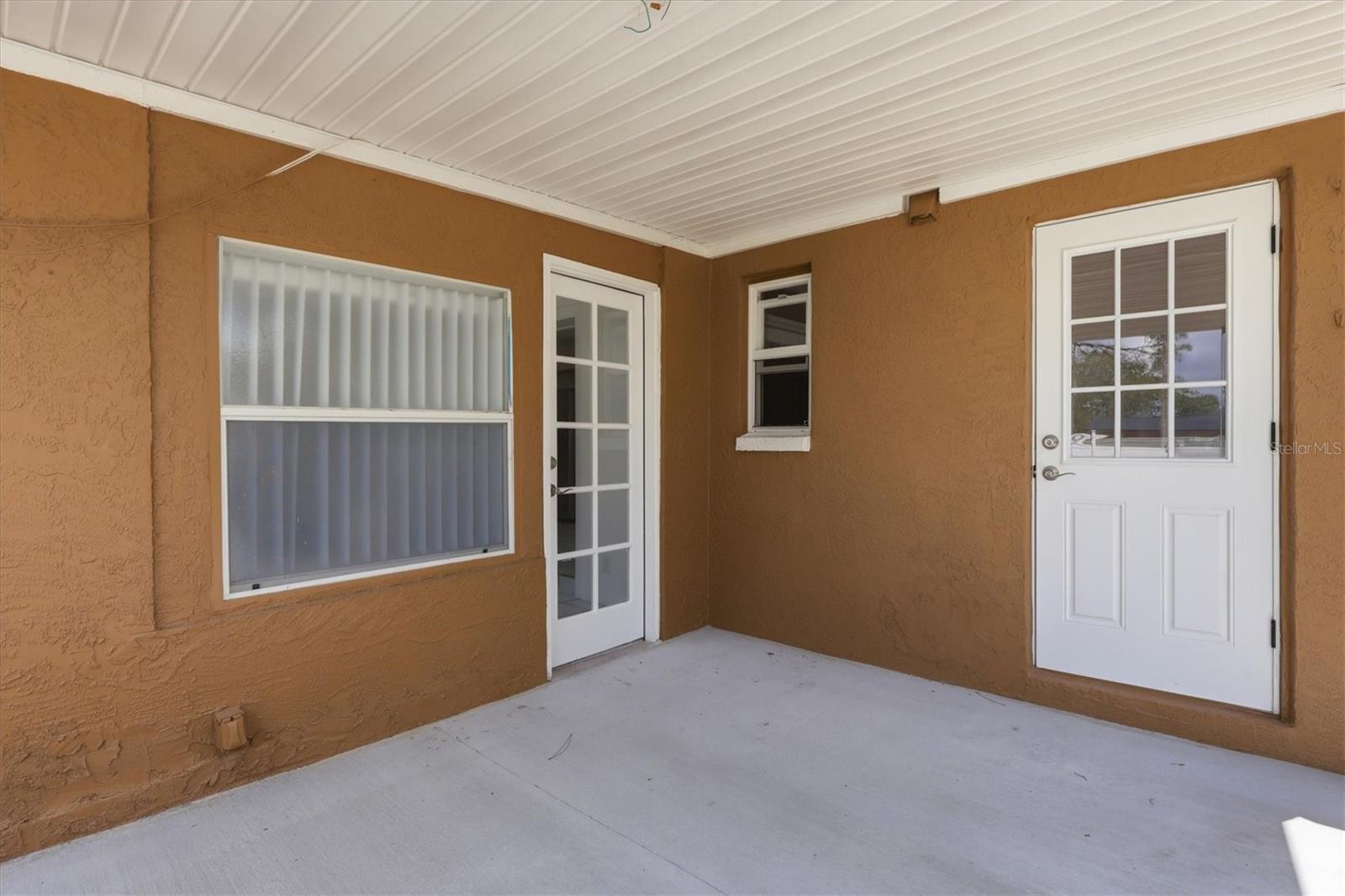 721 BAYSHORE DR — photo 35