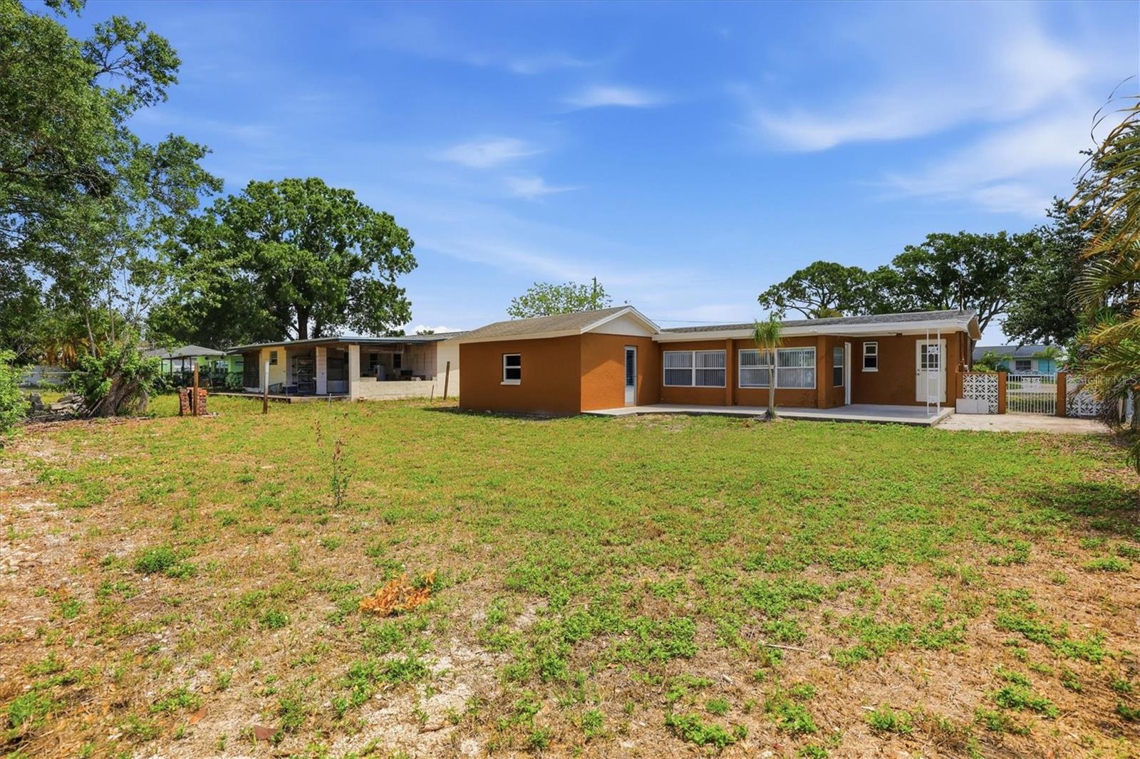 721 BAYSHORE DR — photo 39