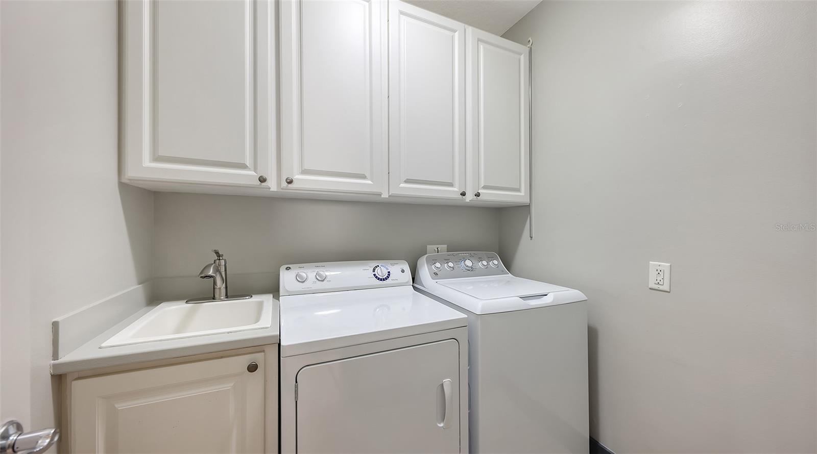 1586 DORGALI DR — photo 47