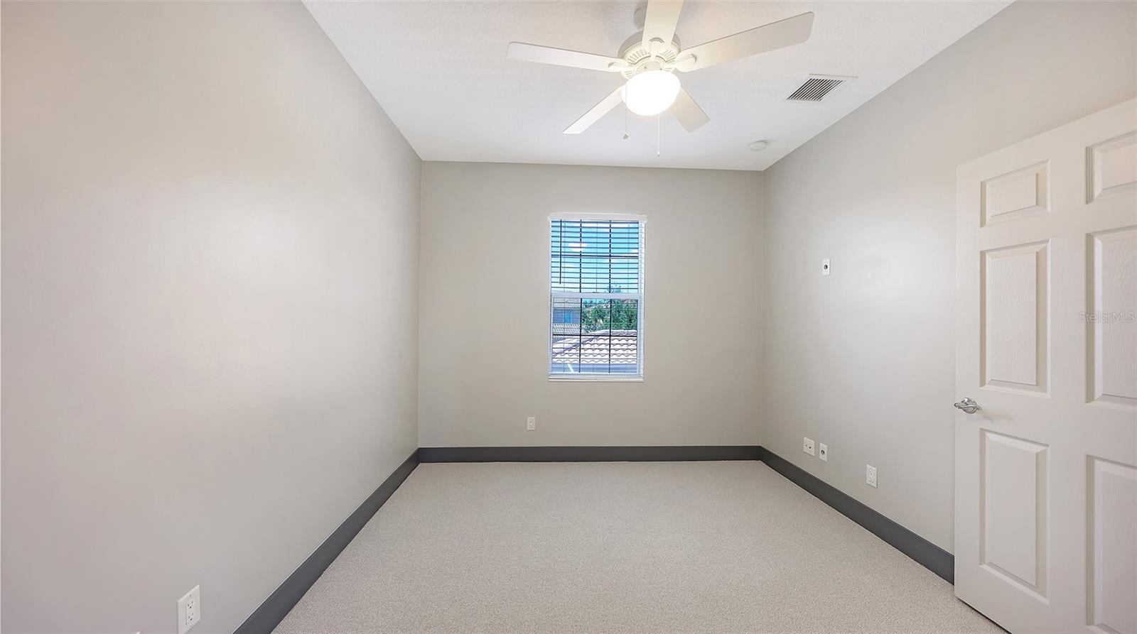 1586 DORGALI DR — photo 44