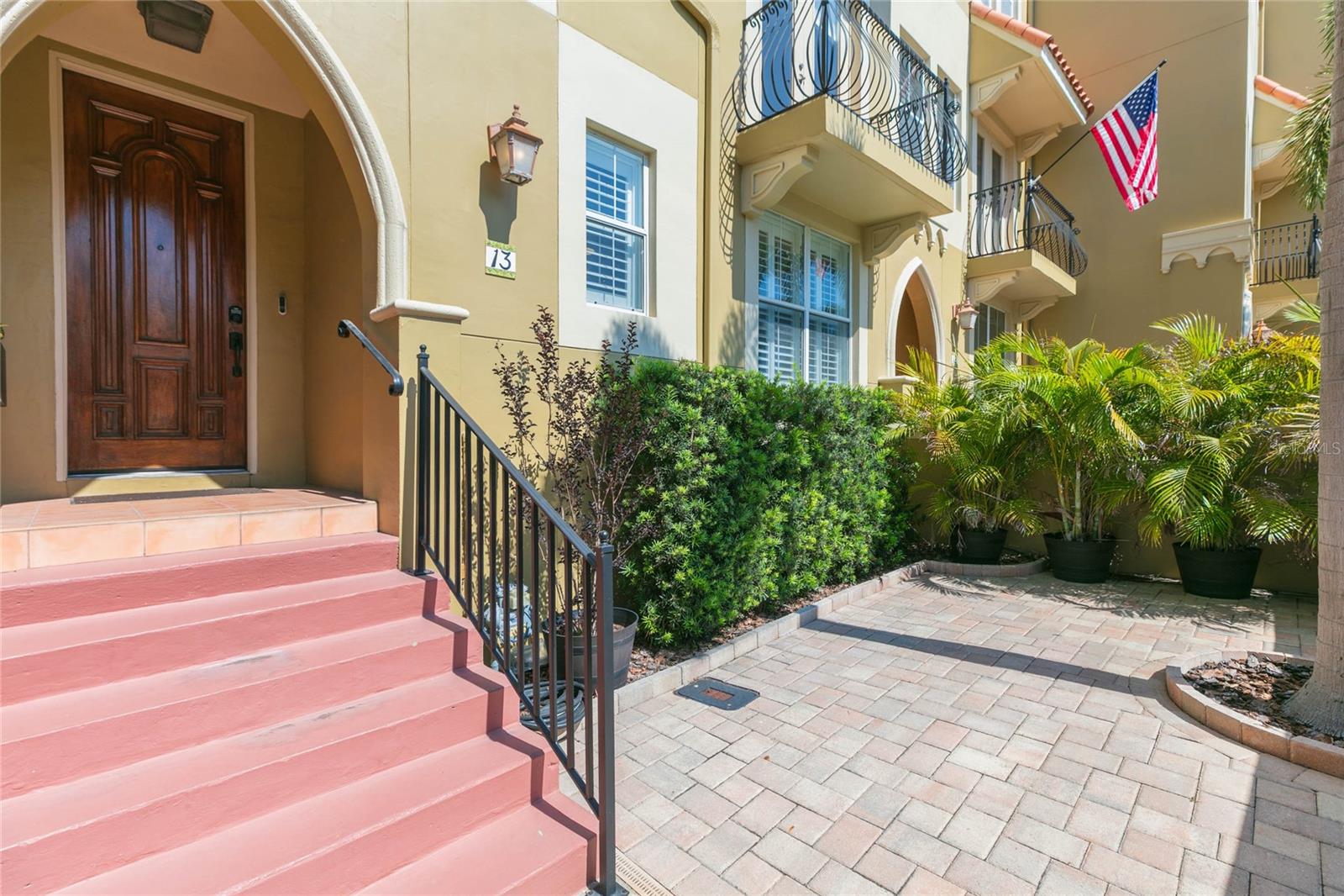 114 E DAVIS BLVD #13 — photo 4