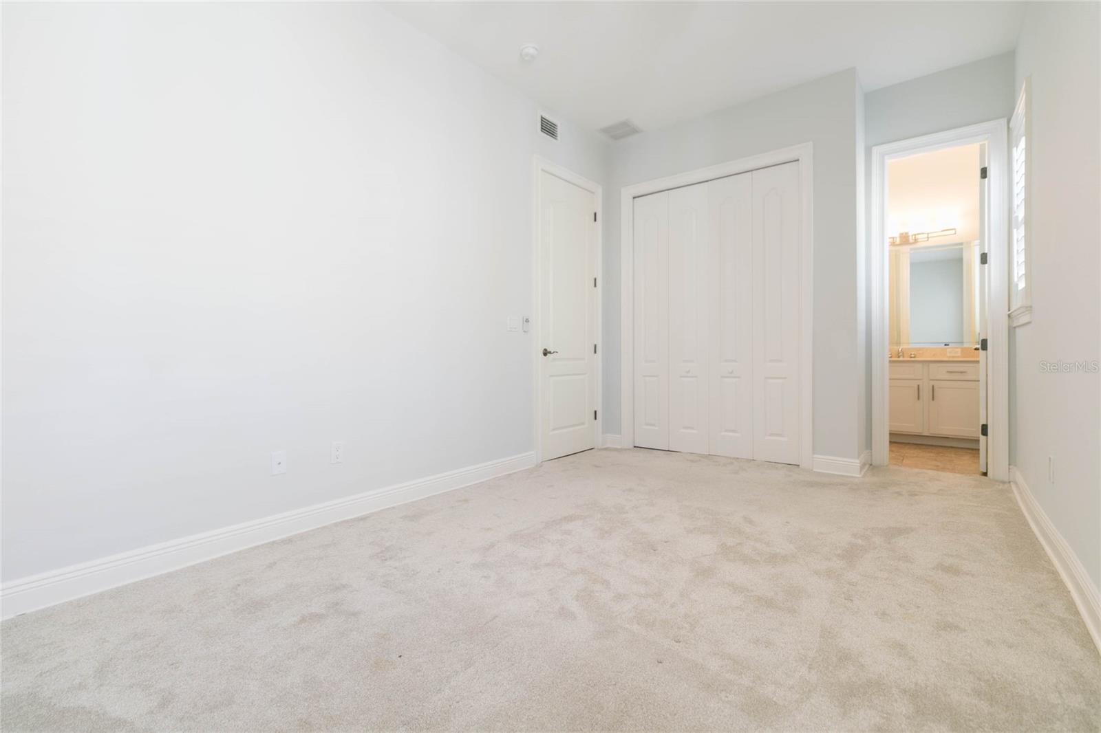 114 E DAVIS BLVD #13 — photo 23