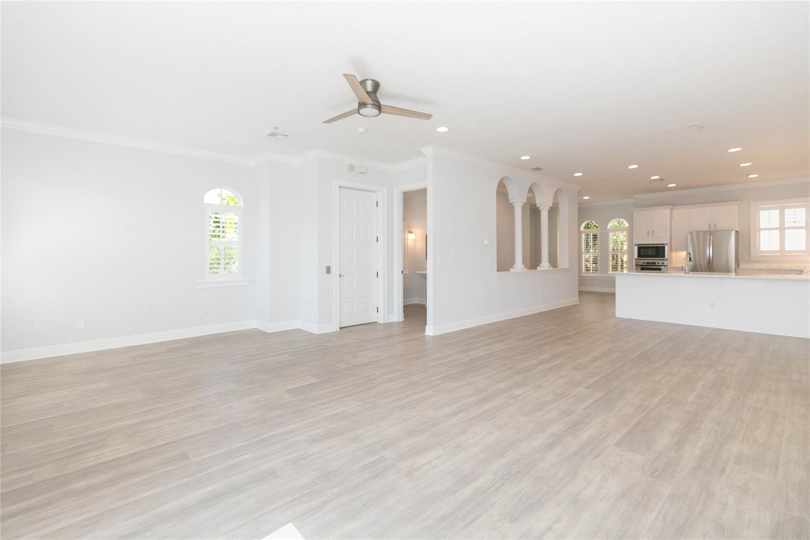 114 E DAVIS BLVD #13 — photo 9