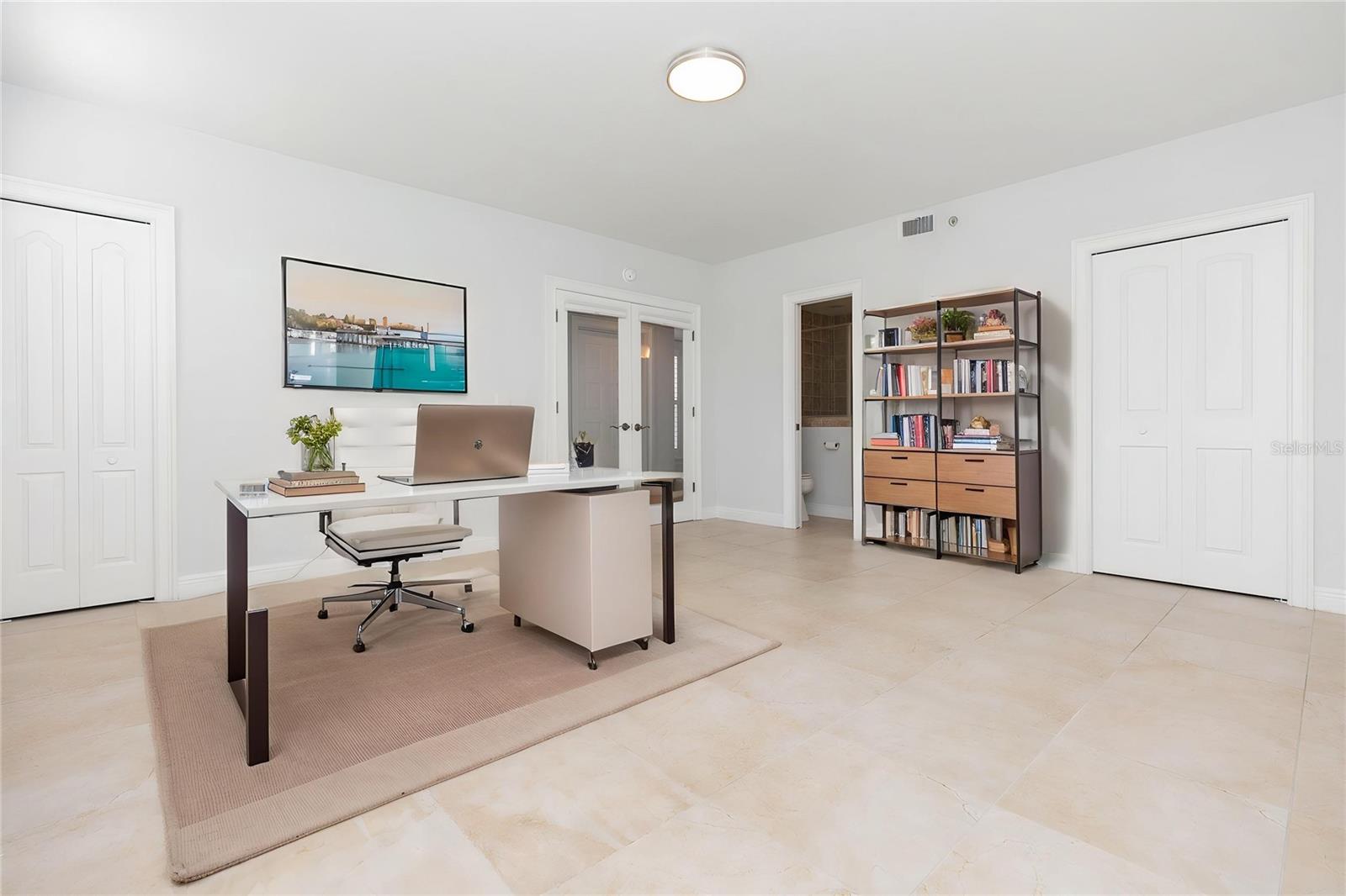 114 E DAVIS BLVD #13 — photo 20