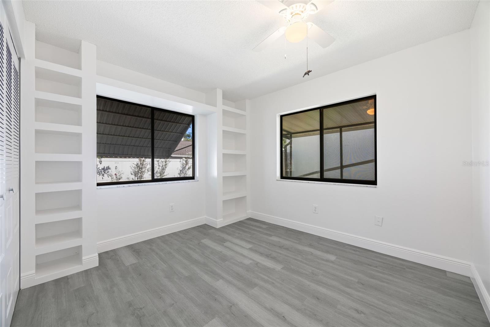 13427 LARAWAY DR — photo 27