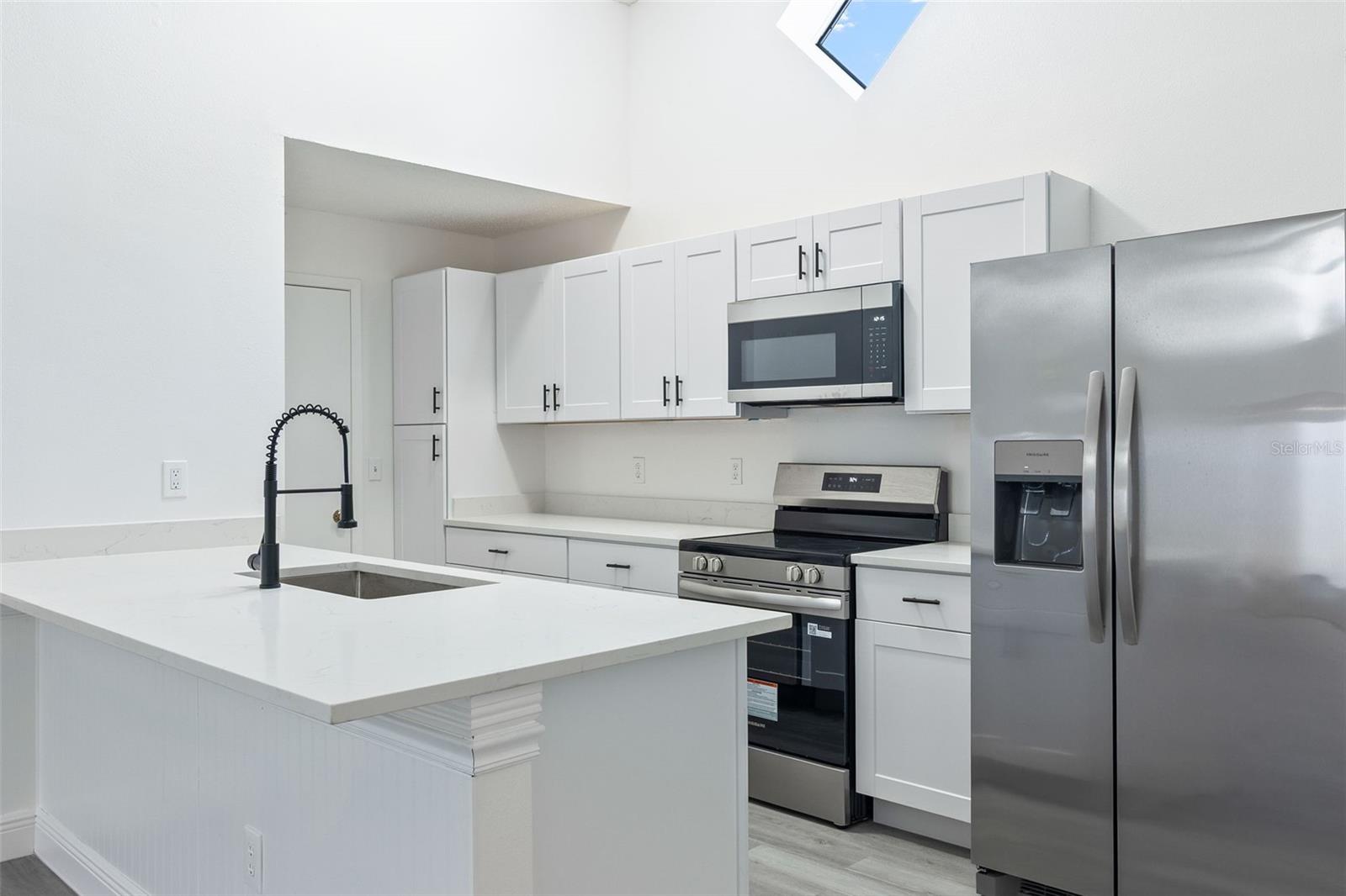 13427 LARAWAY DR — photo 9