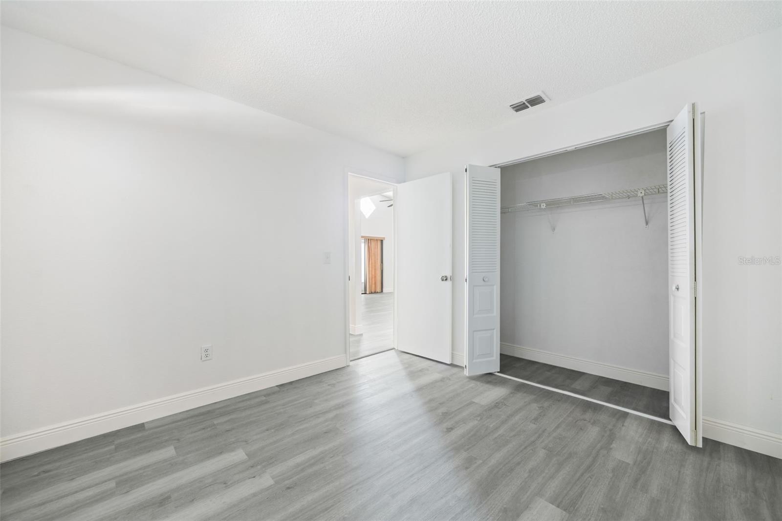 13427 LARAWAY DR — photo 26