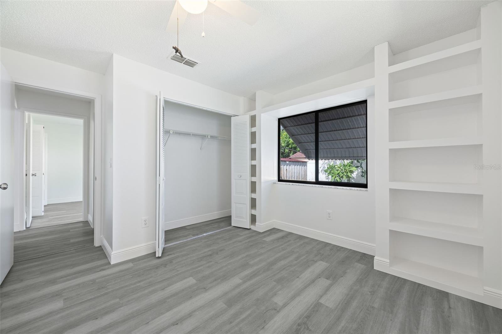 13427 LARAWAY DR — photo 28