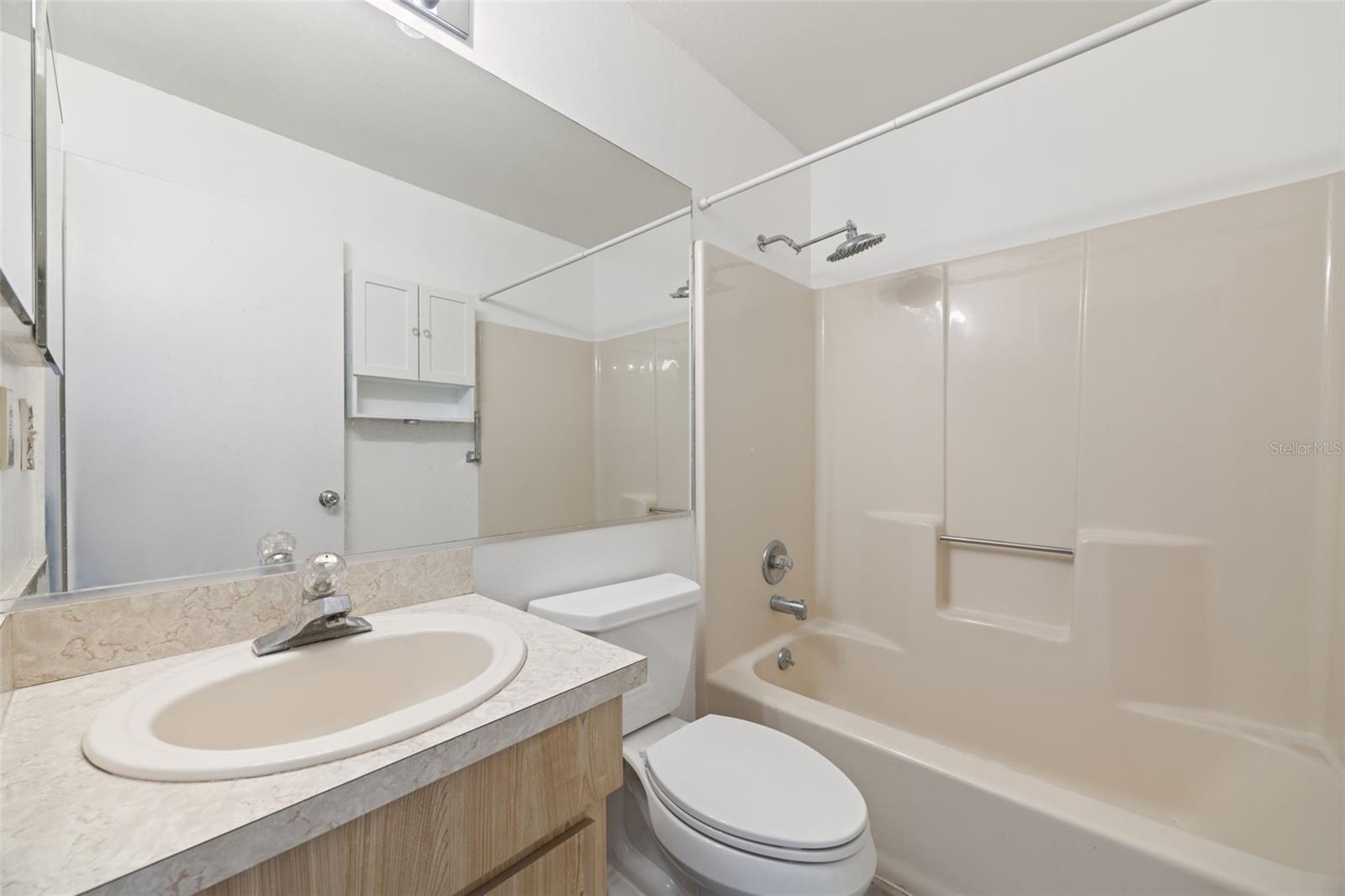 13427 LARAWAY DR — photo 31