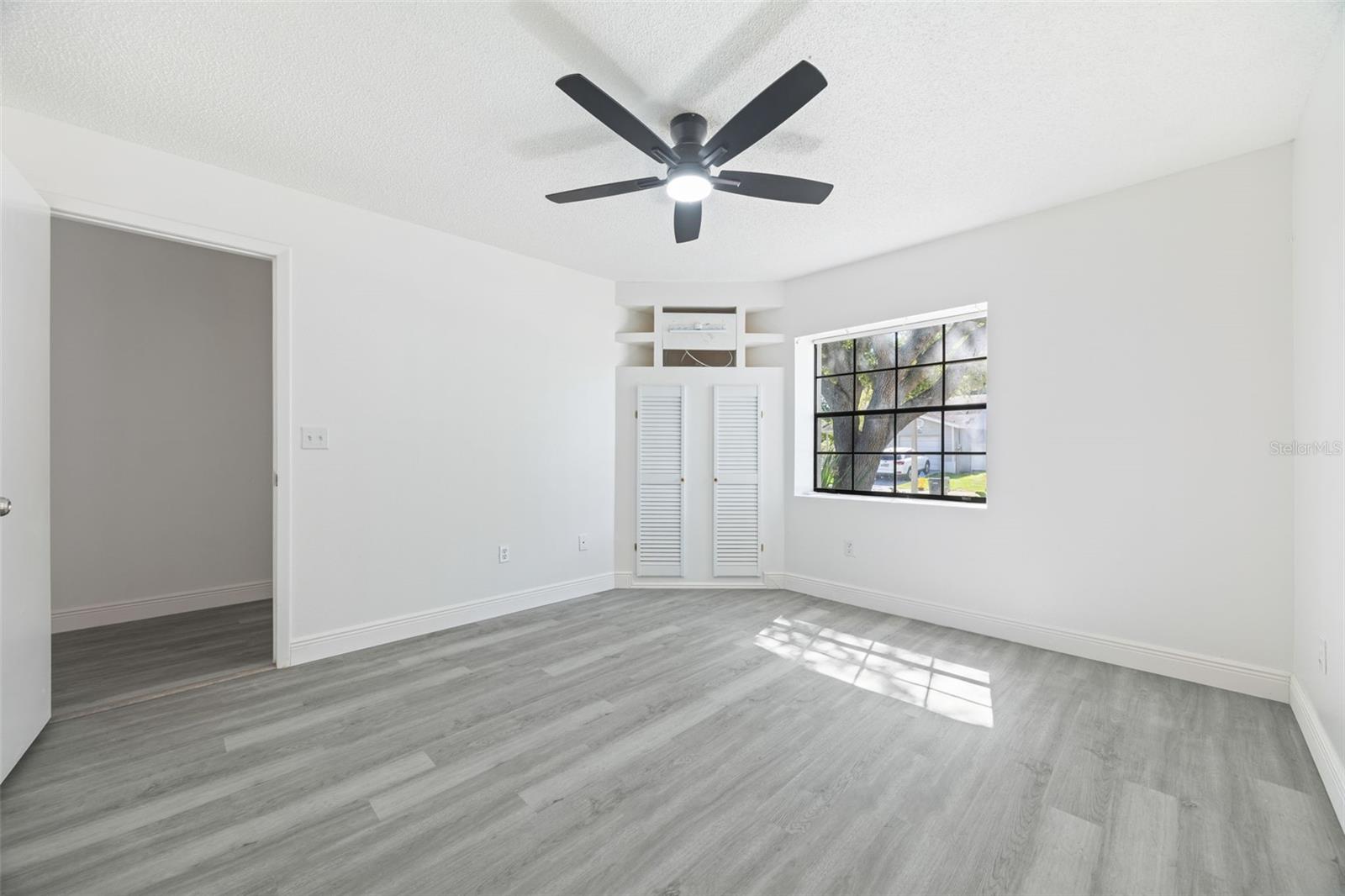 13427 LARAWAY DR — photo 24
