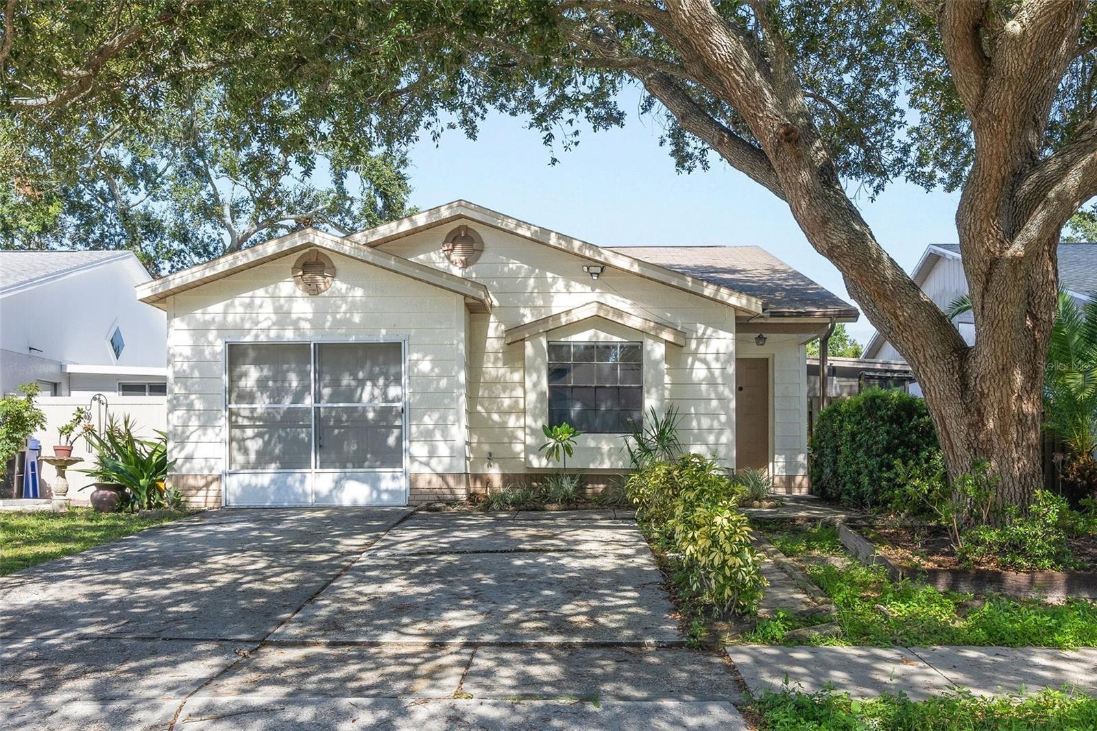 13427 LARAWAY DR — photo 3