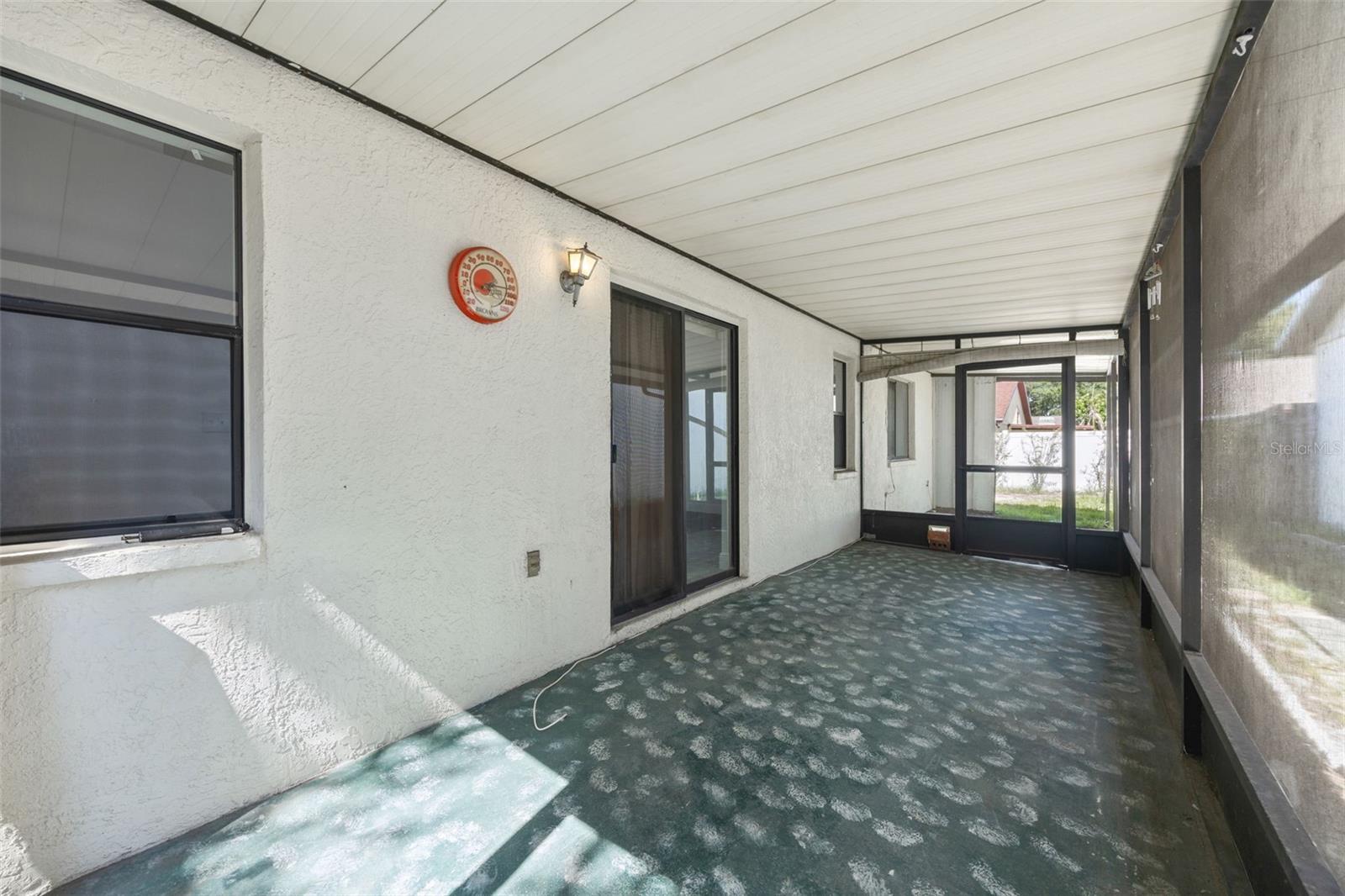 13427 LARAWAY DR — photo 35