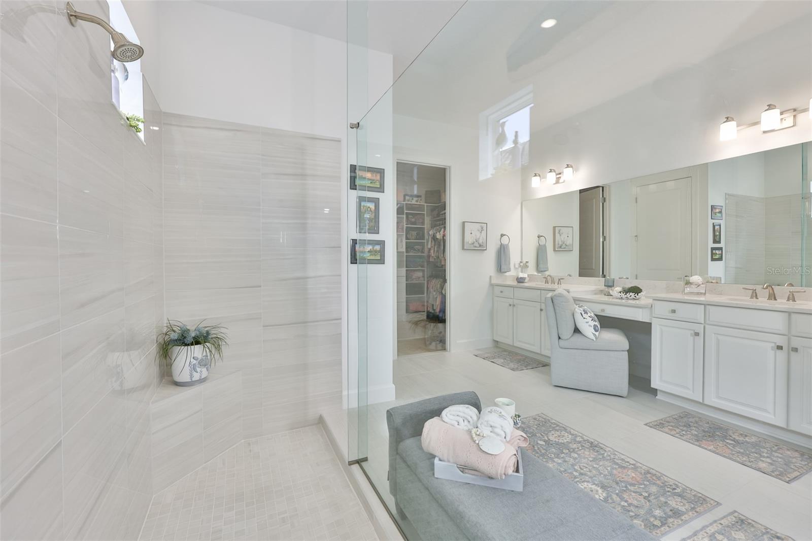 5512 CASERTA CT — photo 24