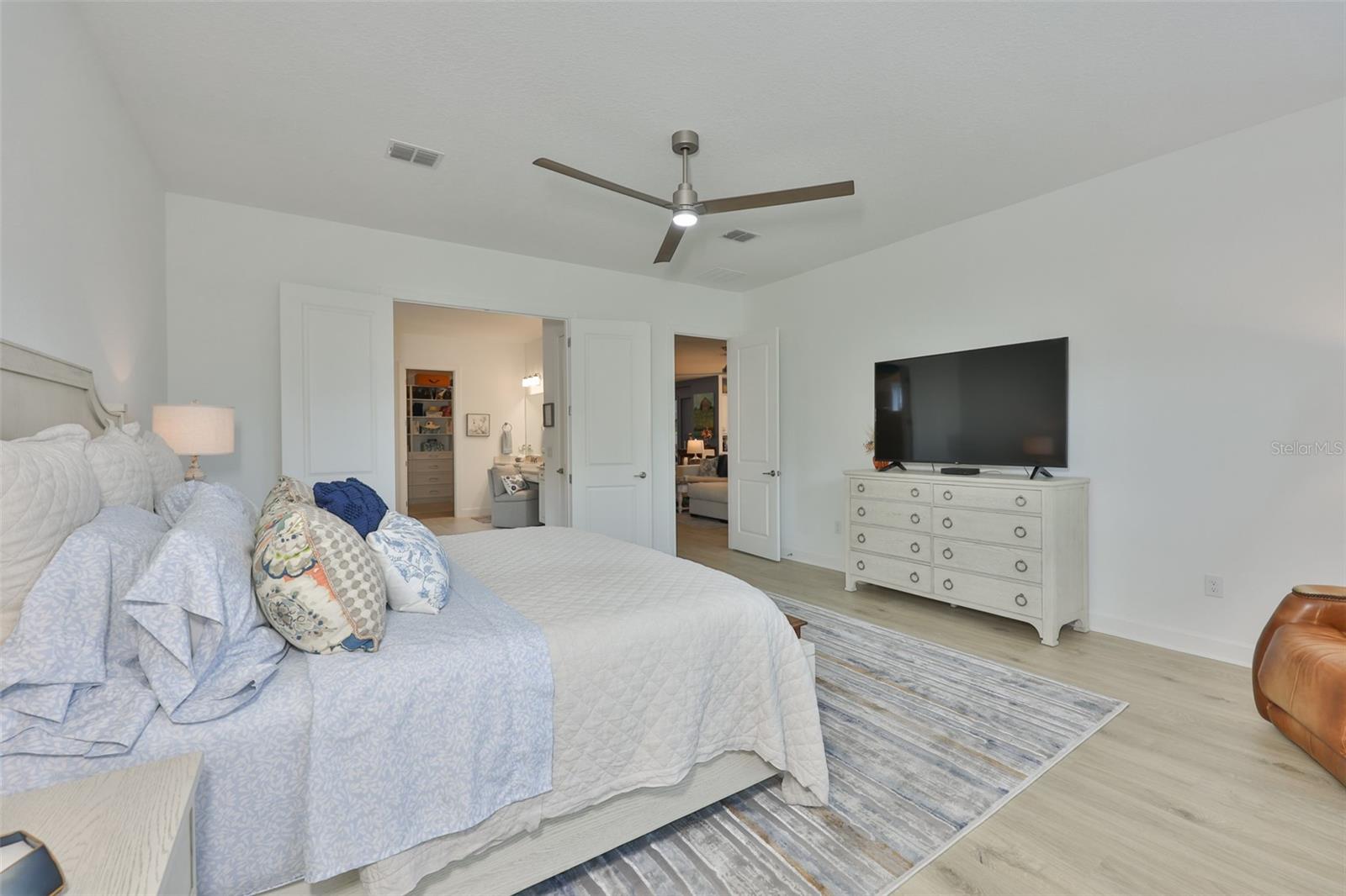 5512 CASERTA CT — photo 26