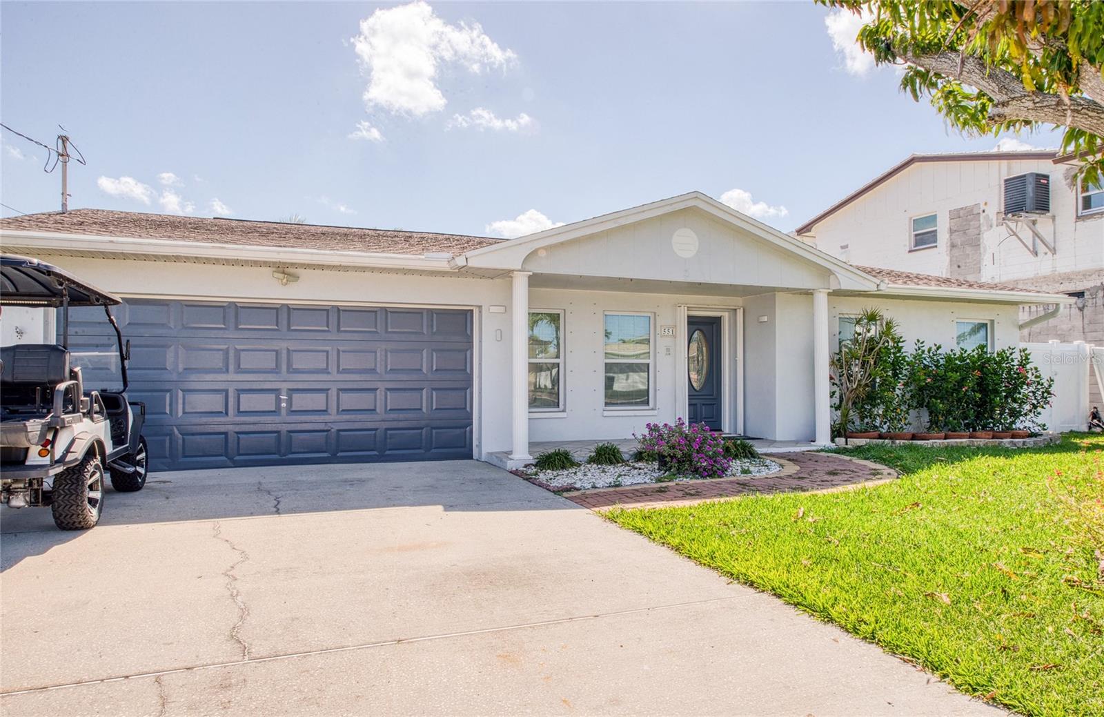 551 CRYSTAL DR — photo 2
