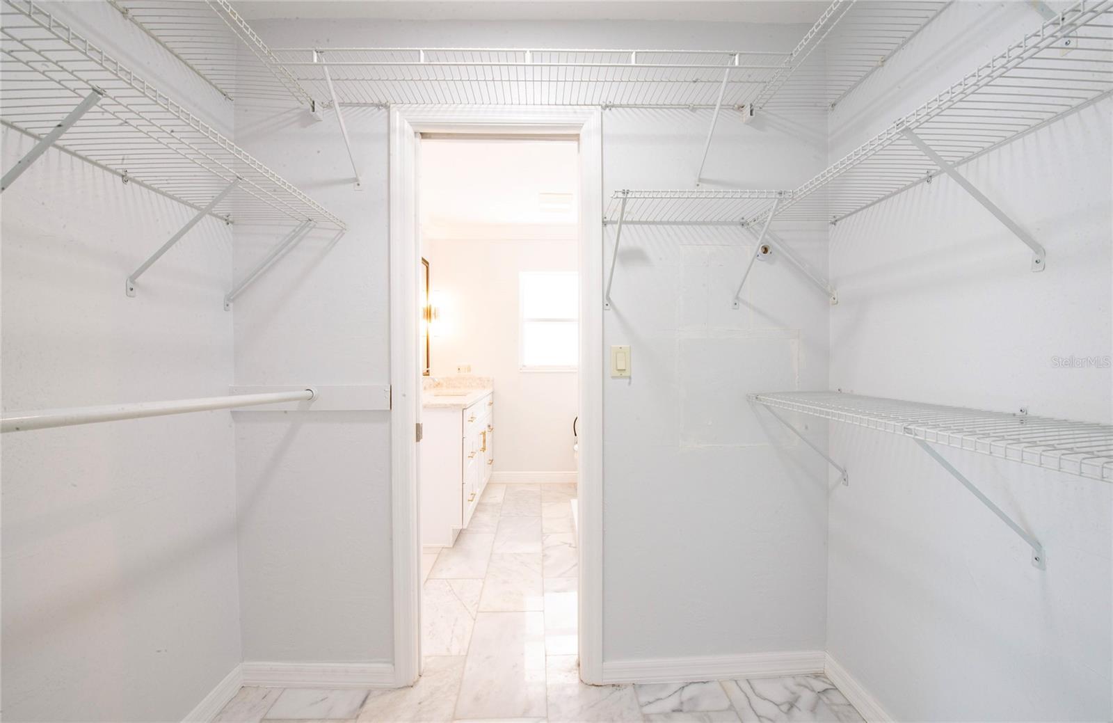 551 CRYSTAL DR — photo 41