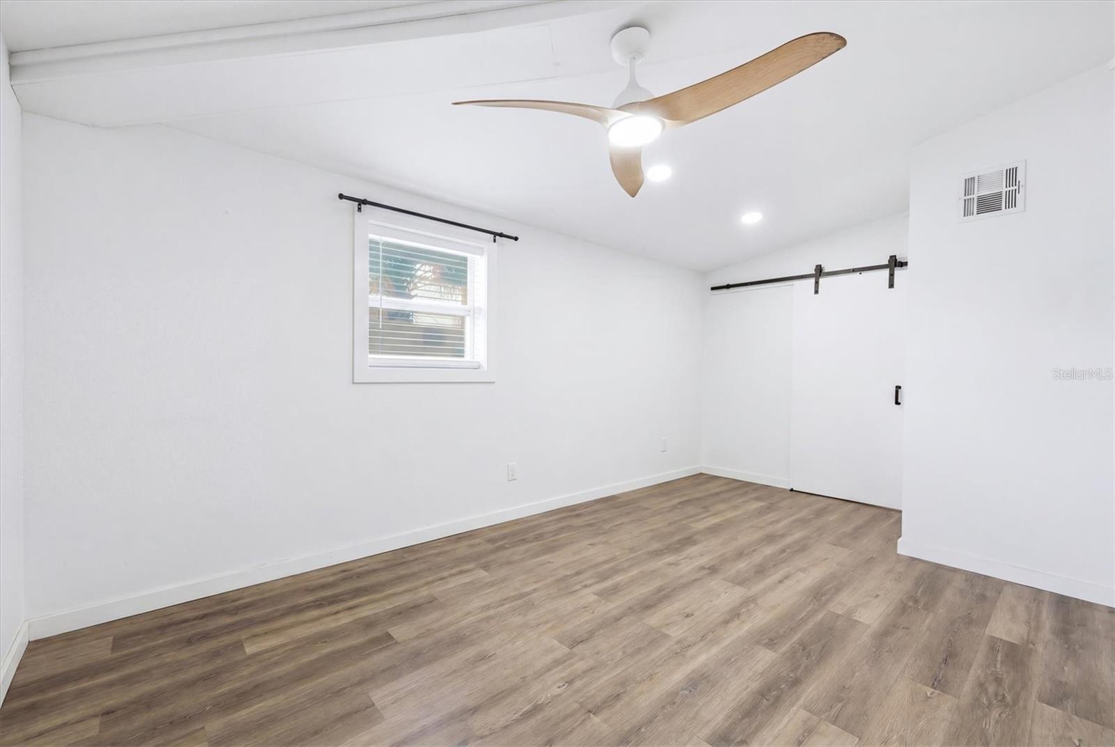 301 28TH ST W — photo 26