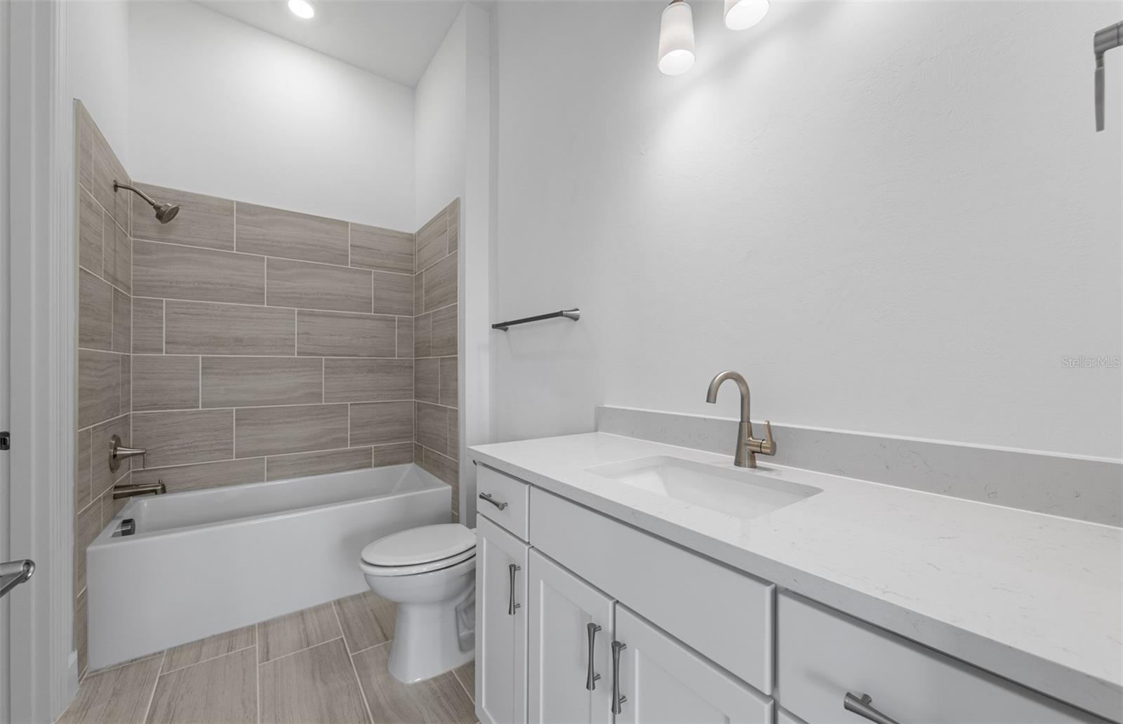 26641 BERING DR — photo 7