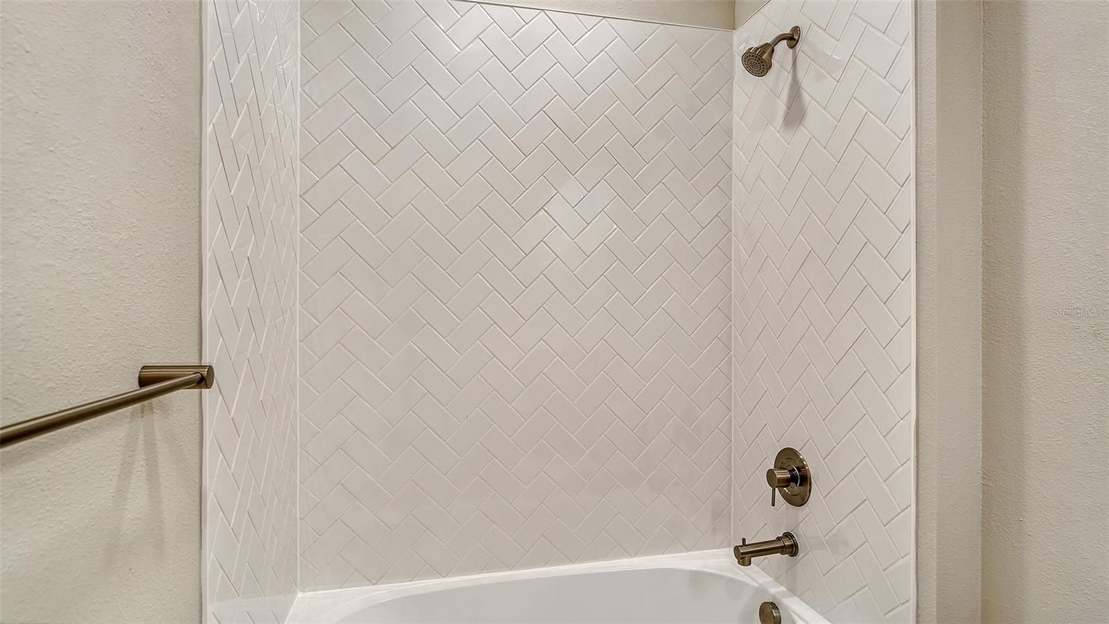 2316 BLUE MAHOE LN — photo 30