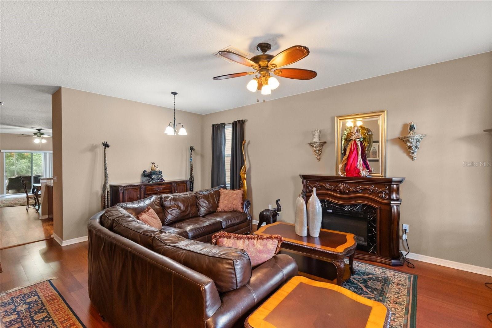 2721 WALDEN WOODS DR — photo 3