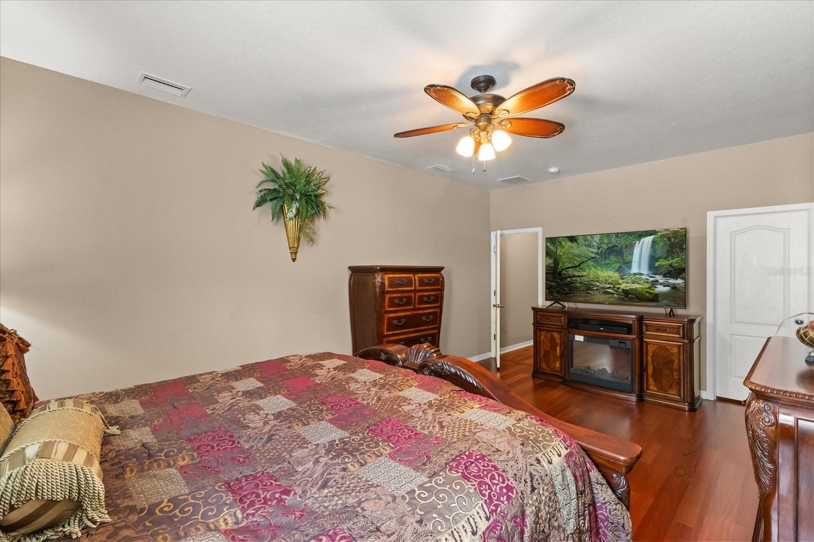2721 WALDEN WOODS DR — photo 11