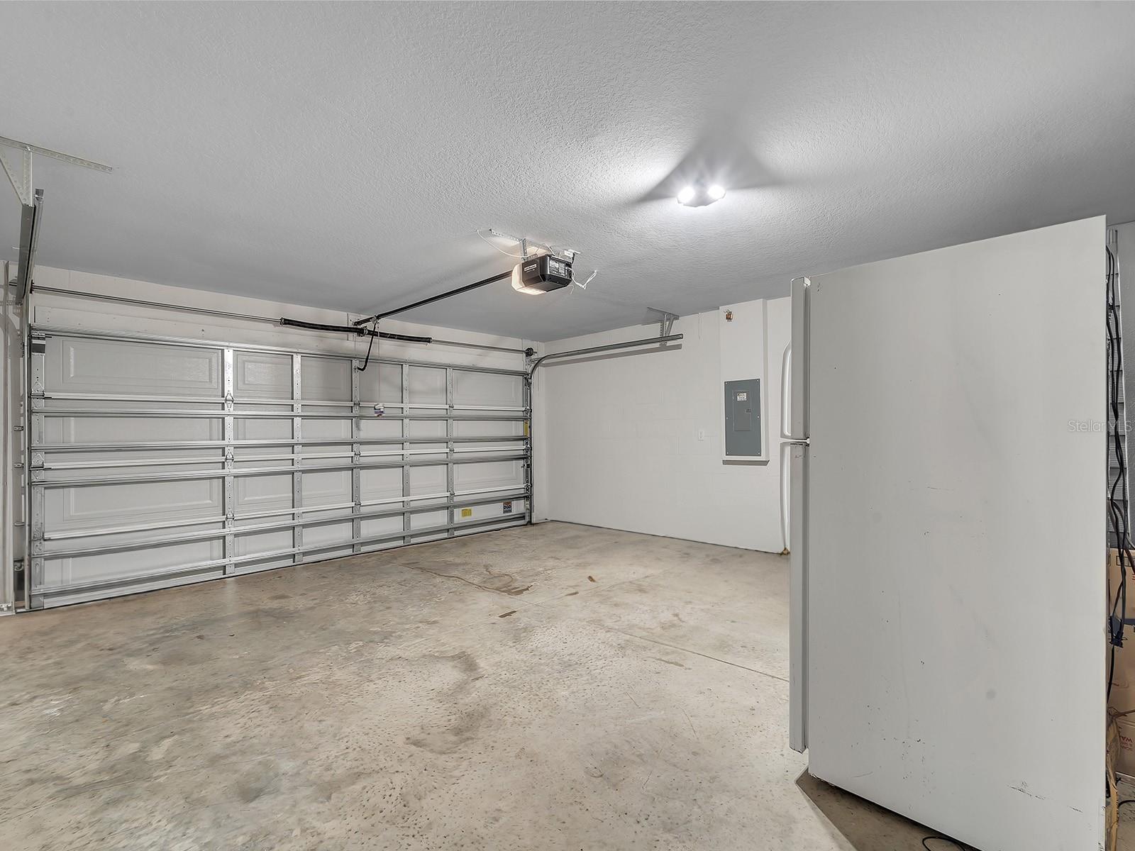 3117 ROCK SOUND ST — photo 33
