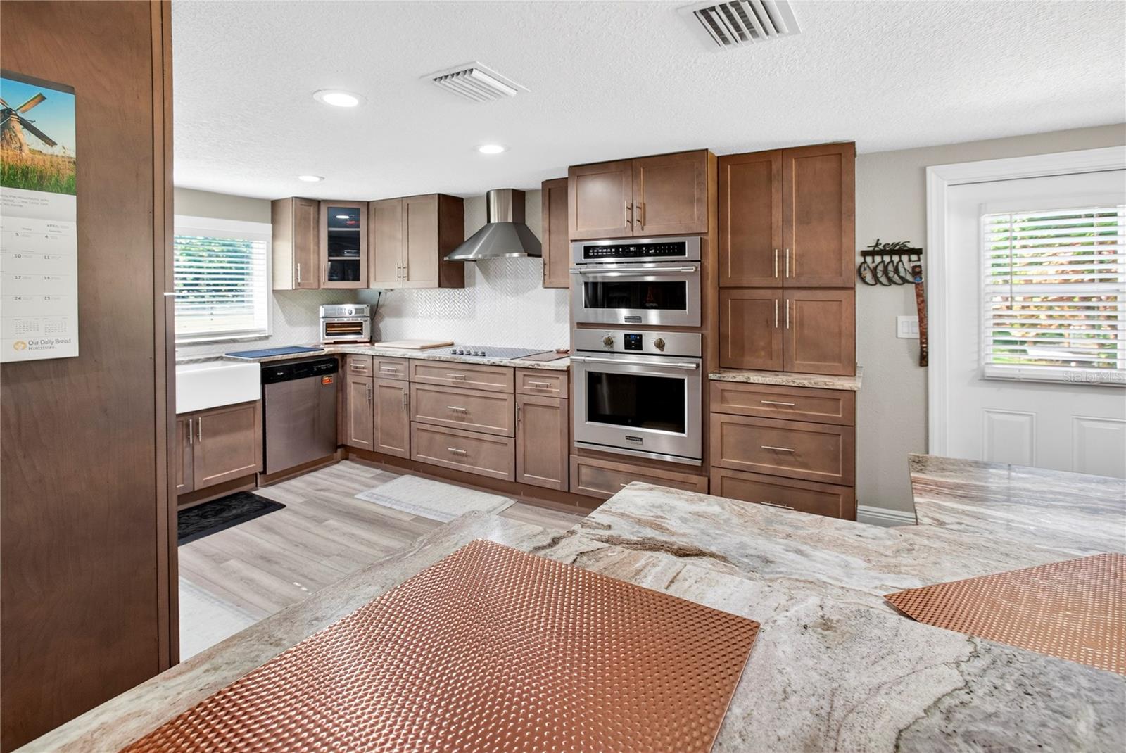 10627 MCINTOSH RD — photo 3
