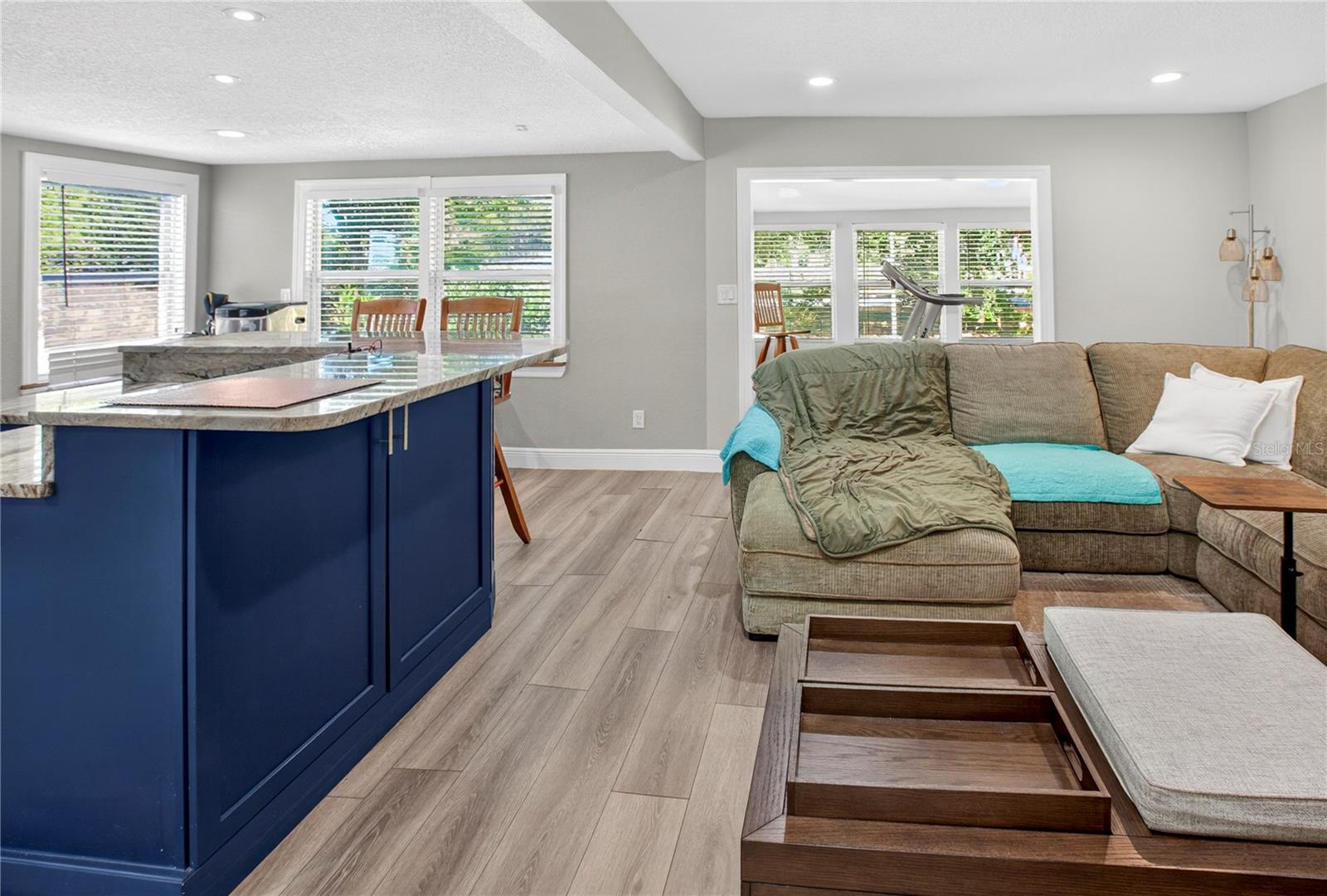 10627 MCINTOSH RD — photo 5