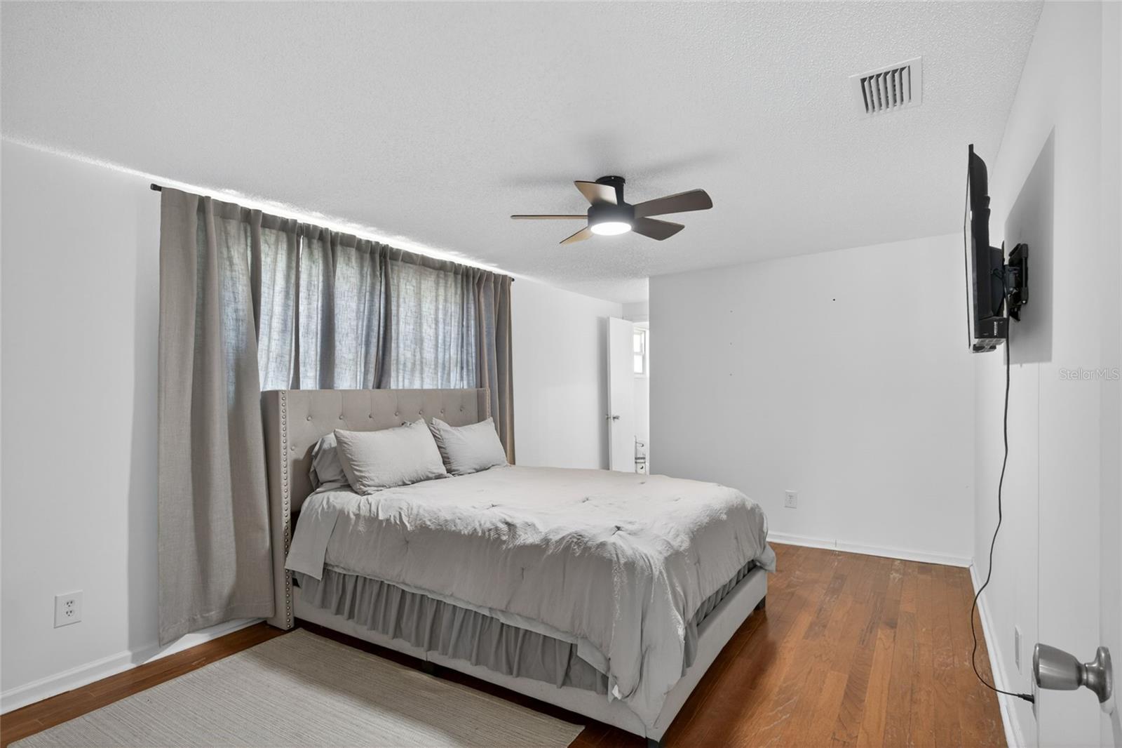 6401 REGATTA CT — photo 10