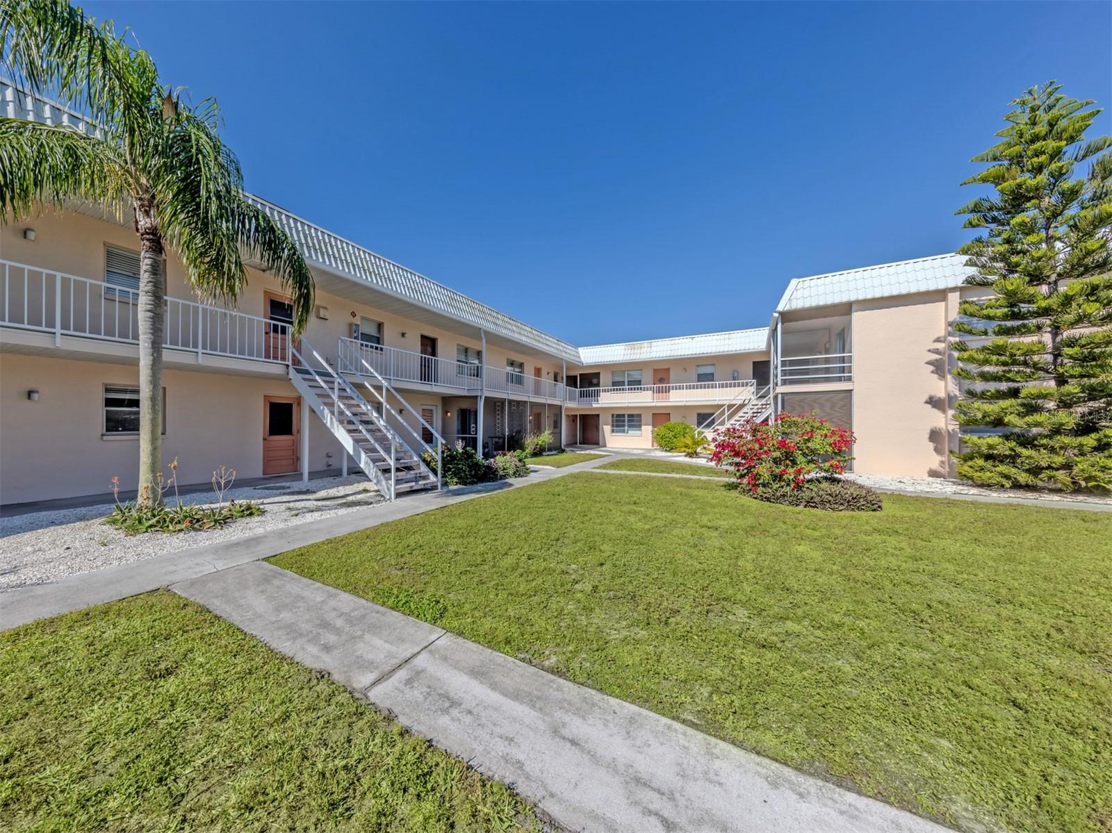 400 BASE AVE E #227 — photo 19