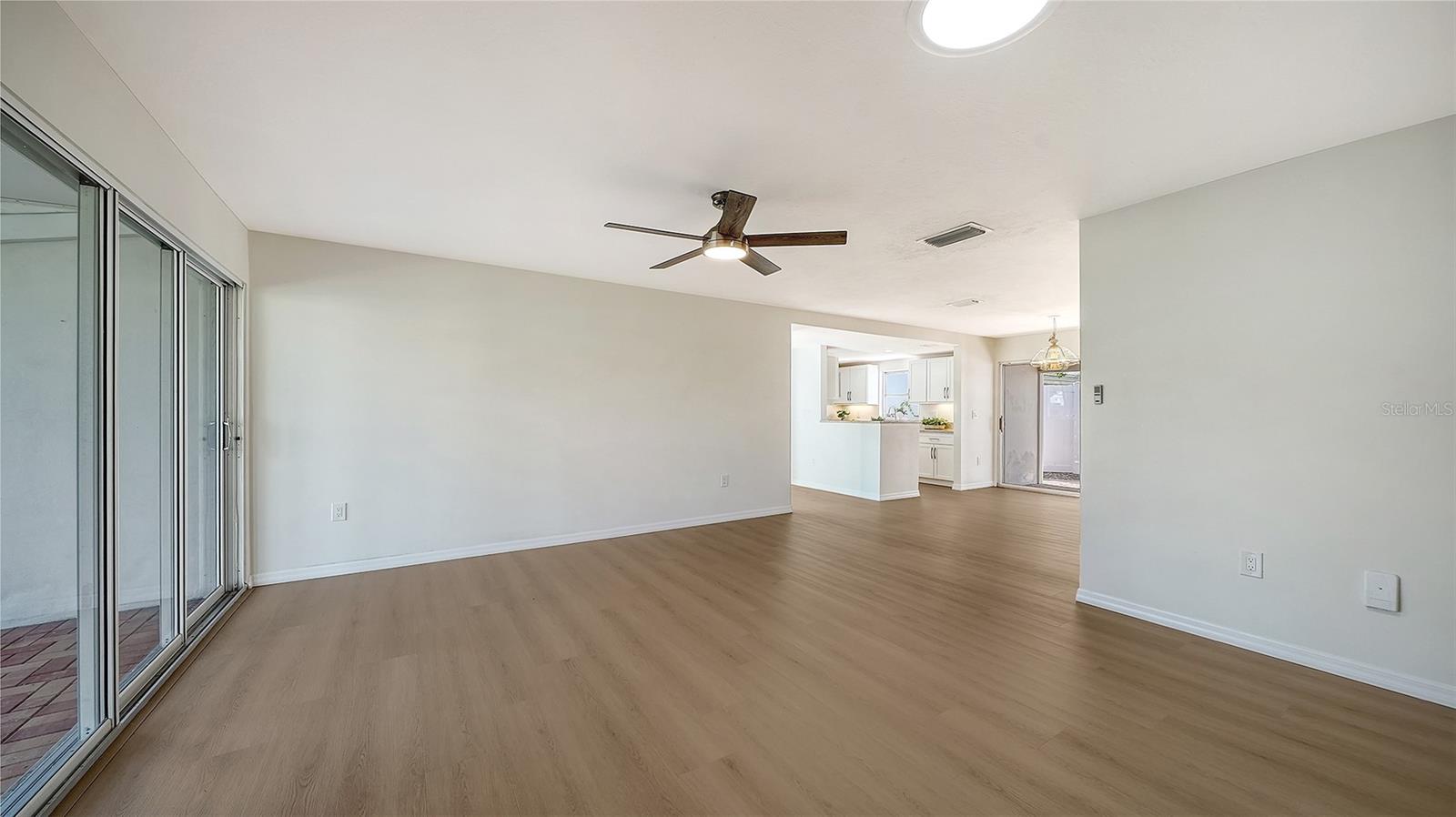 239 HOURGLASS WAY #V7 — photo 24