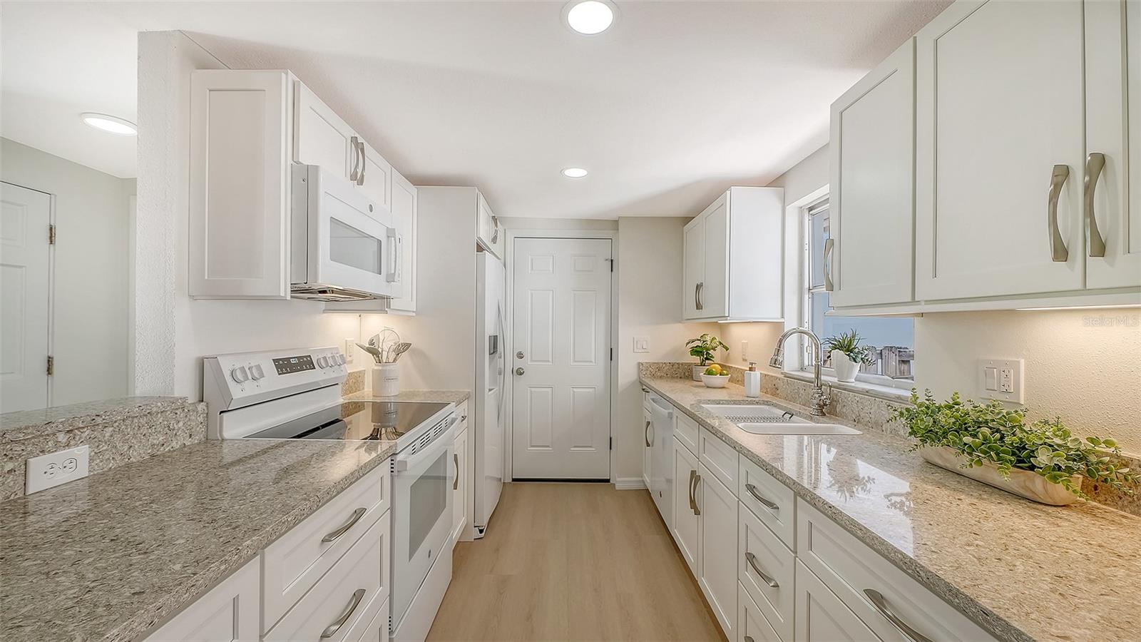 239 HOURGLASS WAY #V7 — photo 18