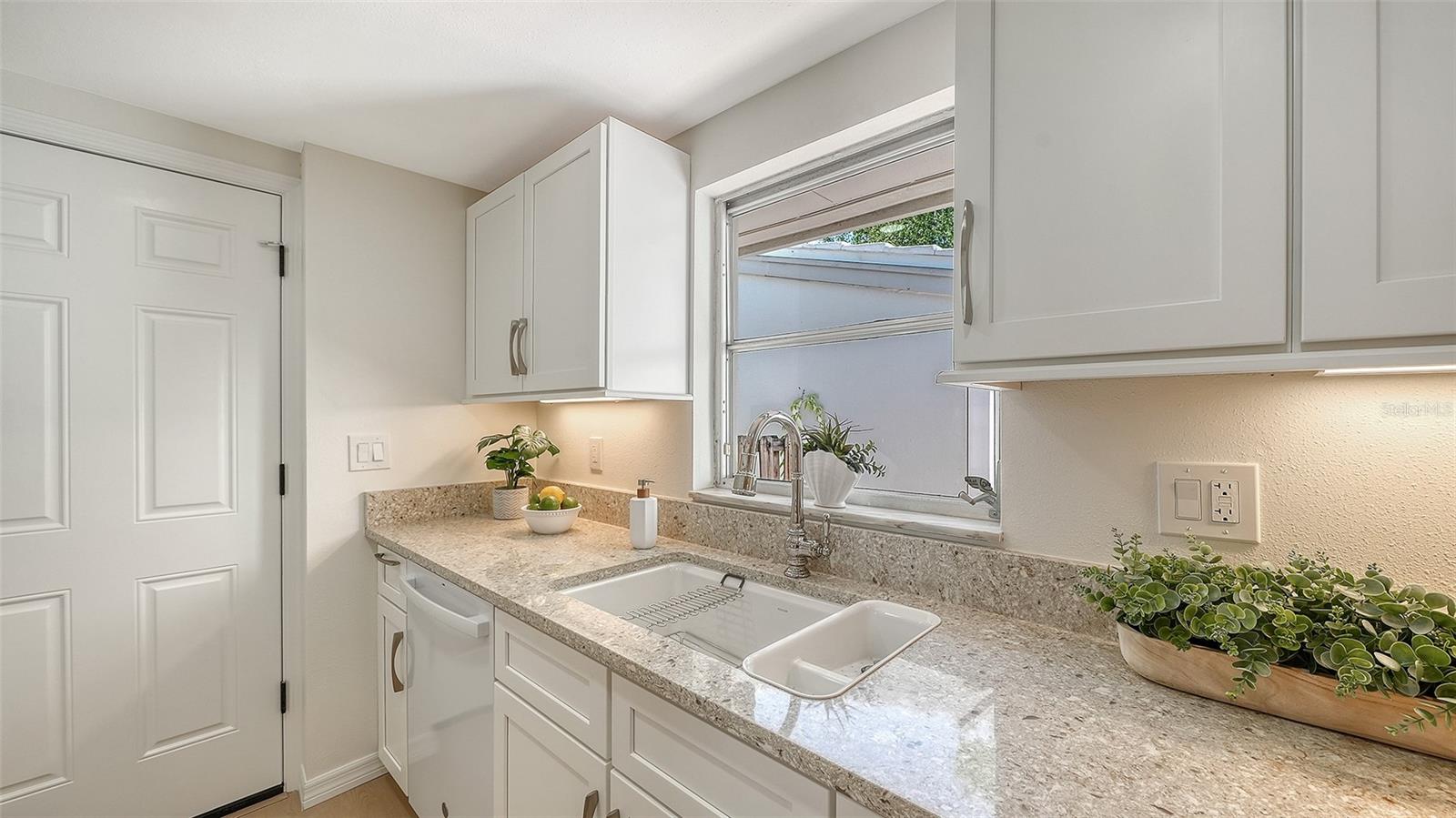 239 HOURGLASS WAY #V7 — photo 19
