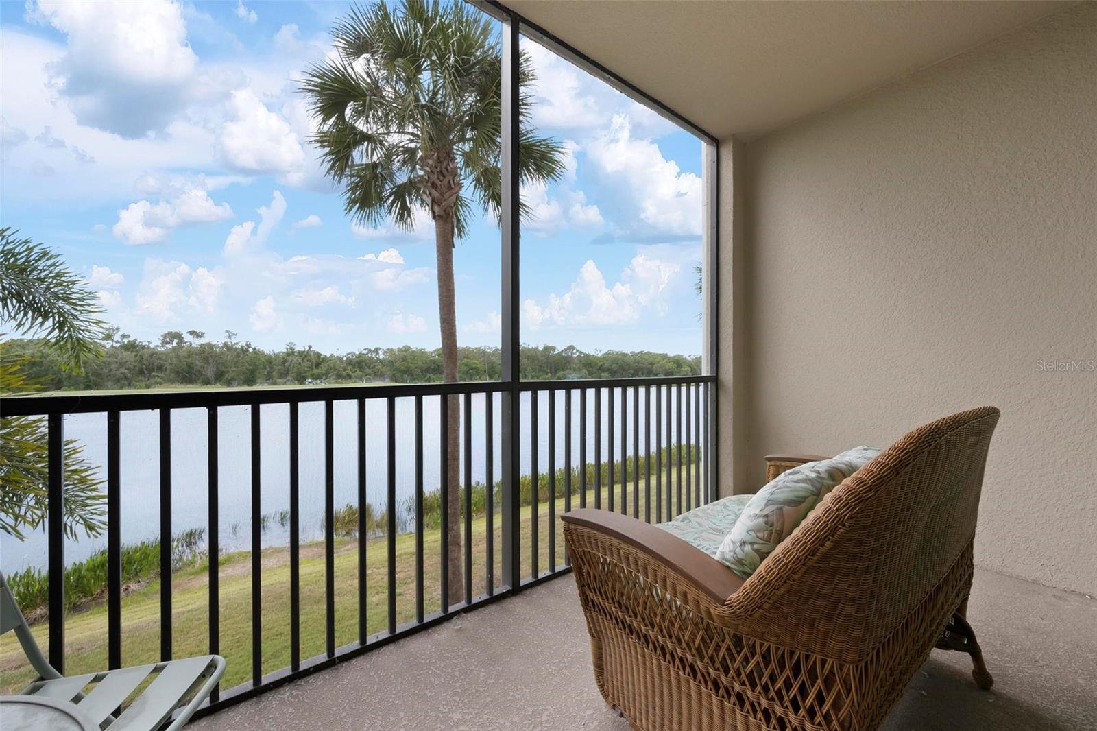 17704 GAWTHROP DR #205 — photo 24