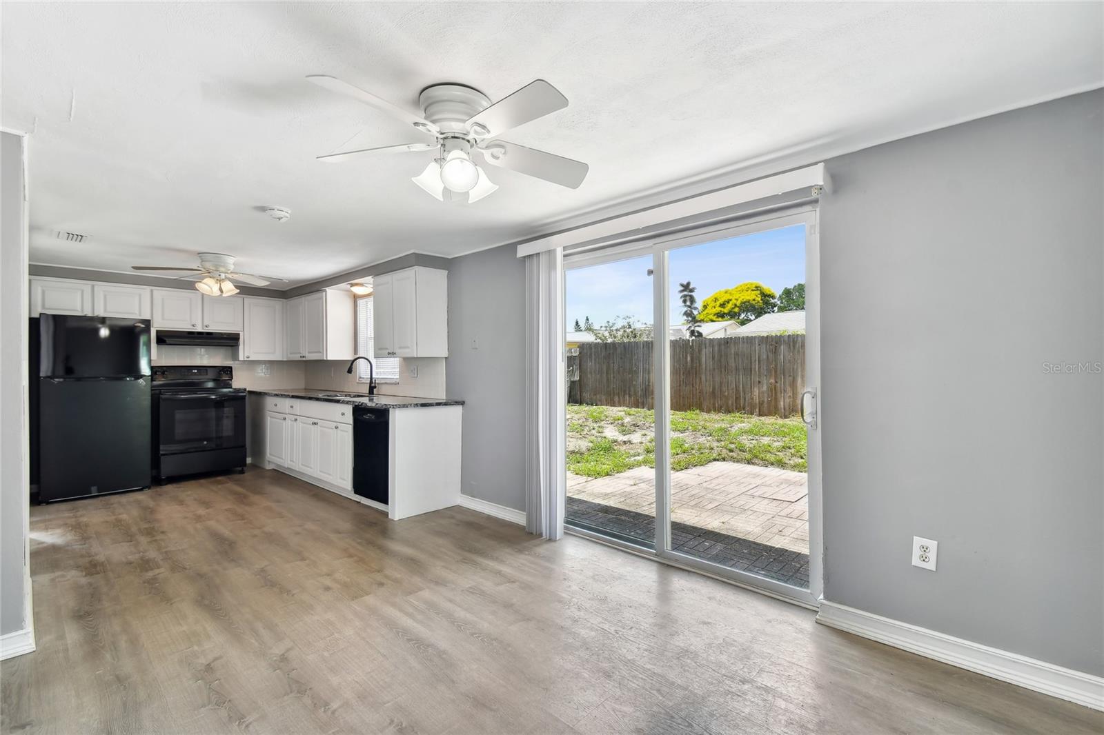 7721 ARBORDALE DR — photo 32