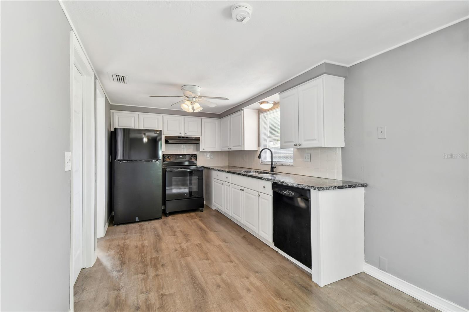 7721 ARBORDALE DR — photo 26